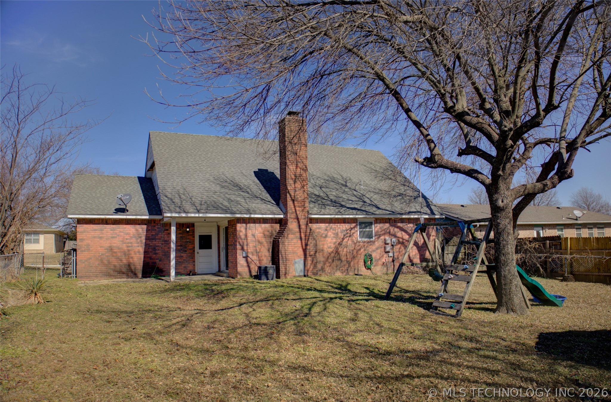 306 E 17th Street Property Photo 37