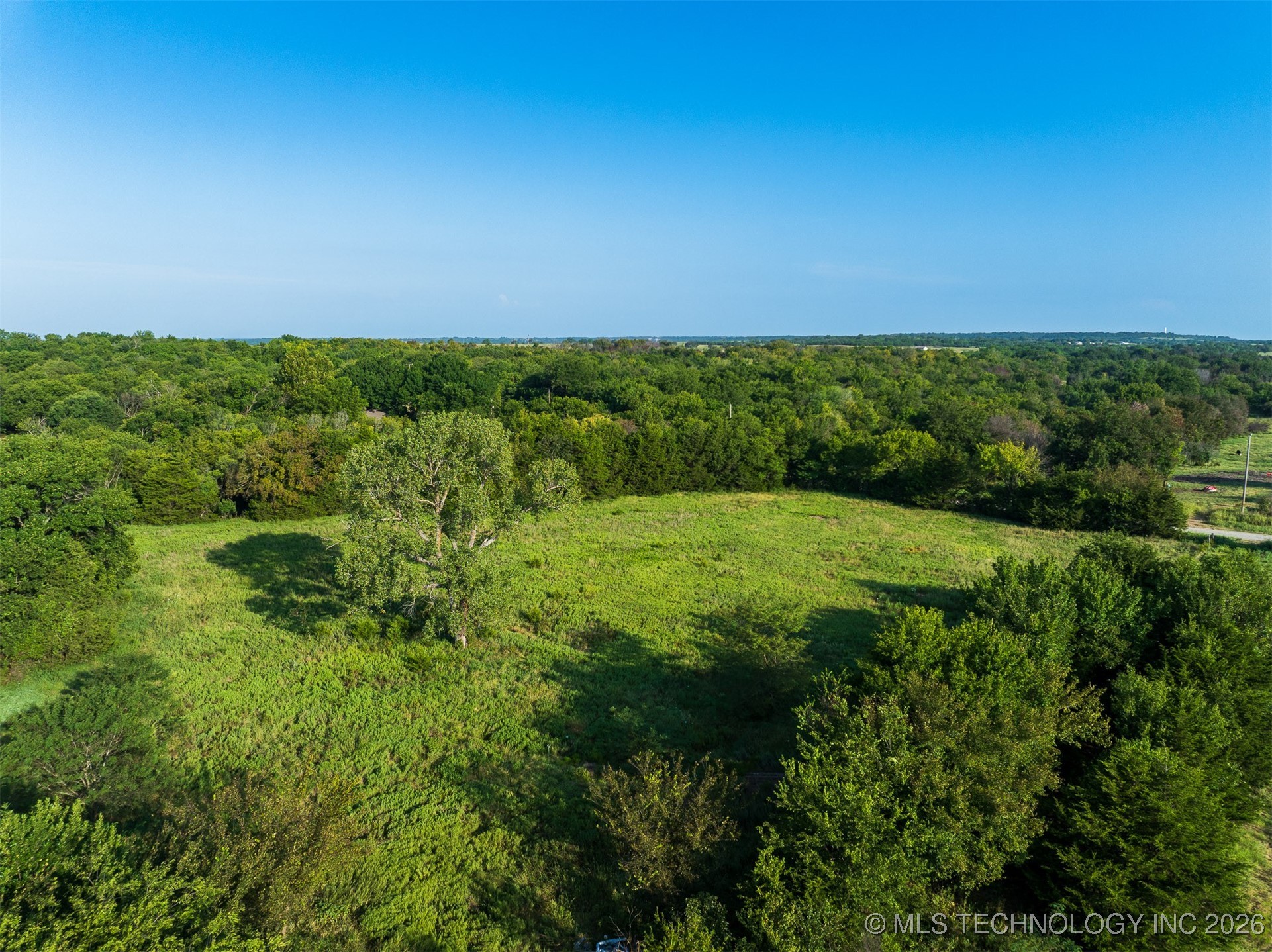 2 E Mcelroy Road Property Photo 37