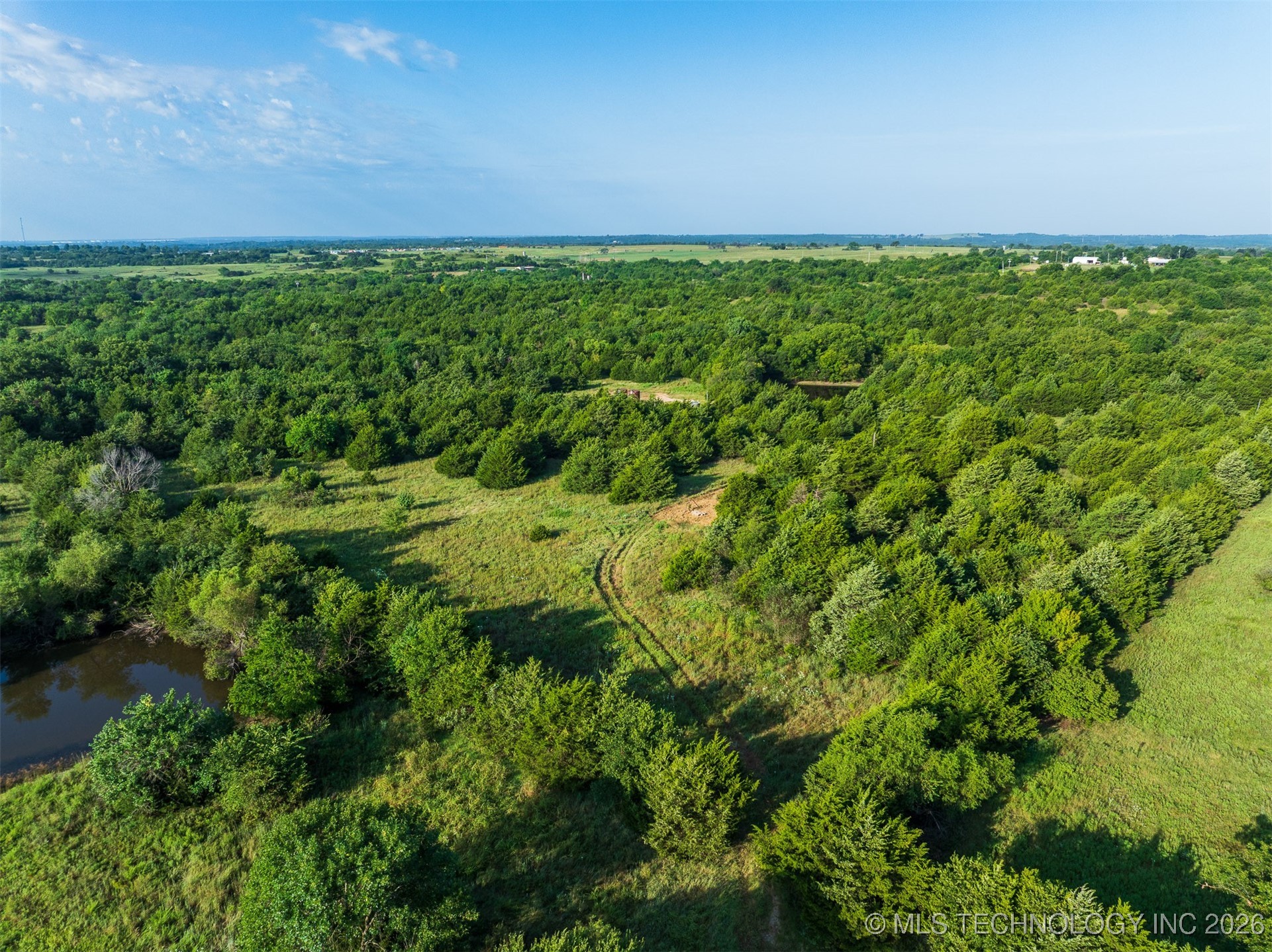 2 E Mcelroy Road Property Photo 48