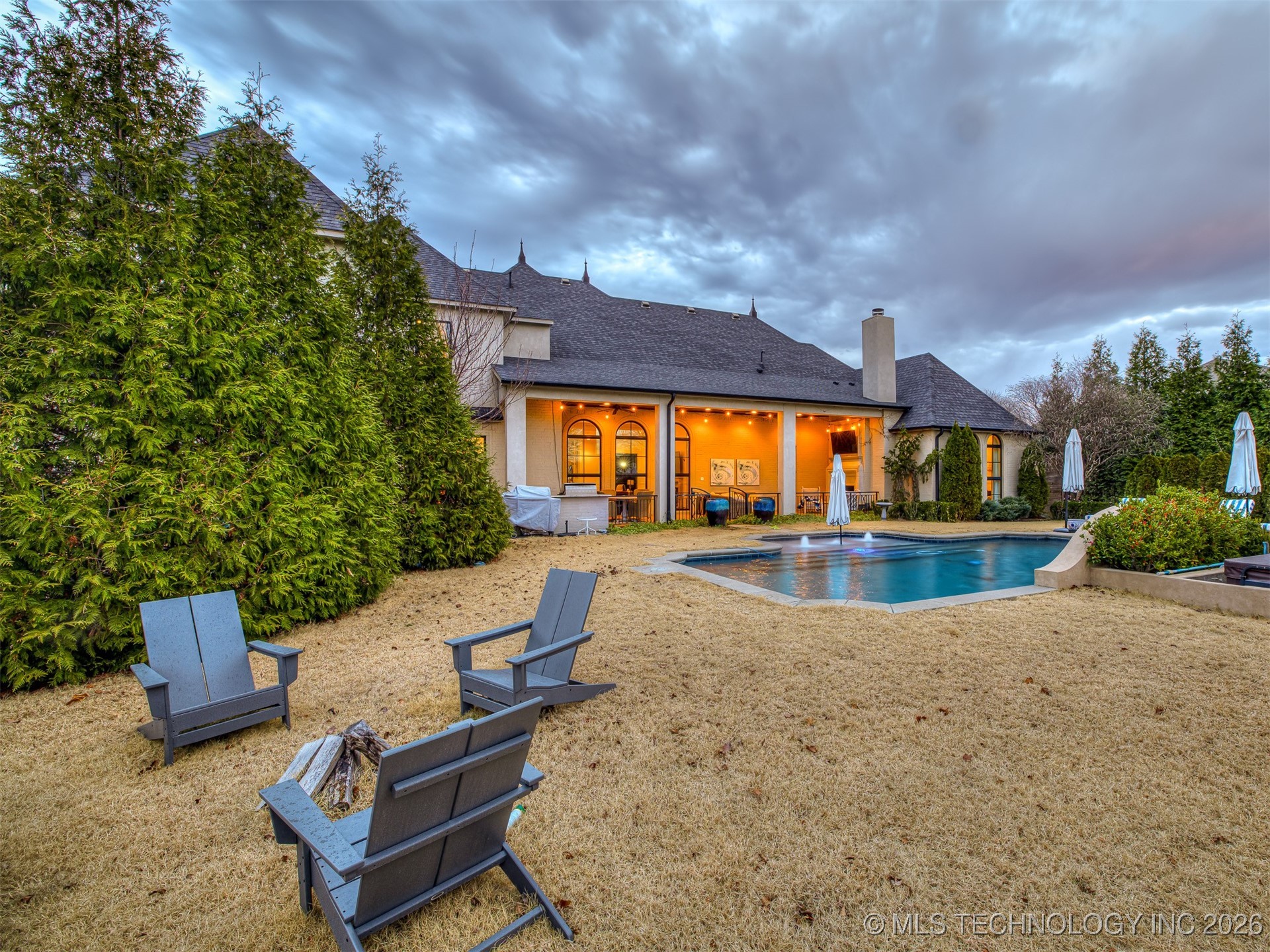 3306 W 68th Street Property Photo 8