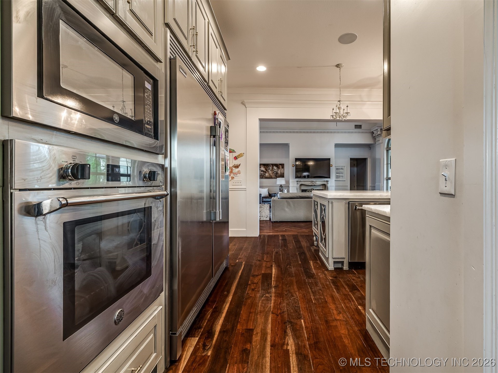 3306 W 68th Street Property Photo 29