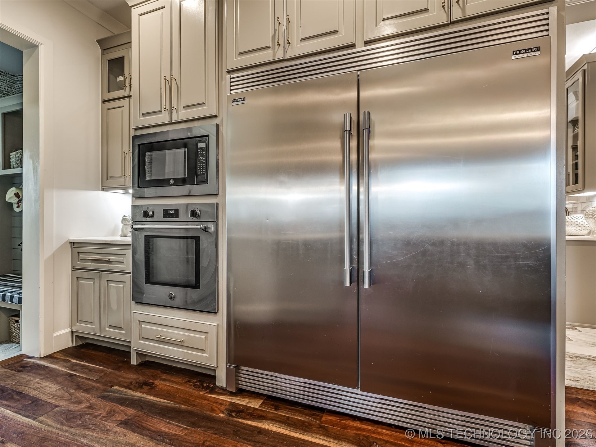 3306 W 68th Street Property Photo 30