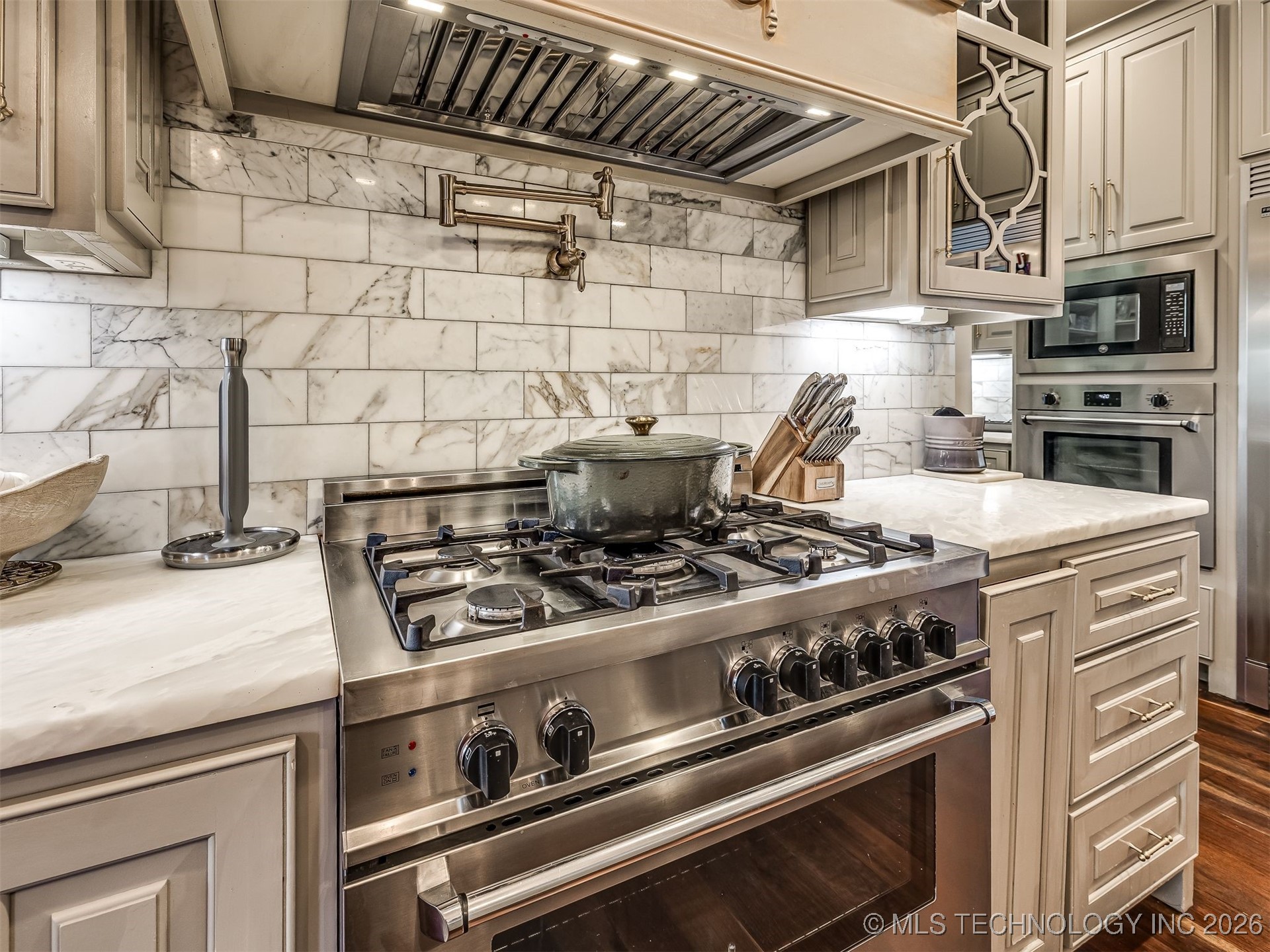 3306 W 68th Street Property Photo 32