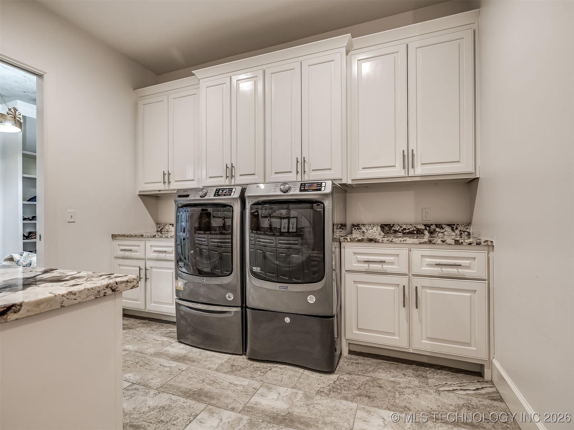 3306 W 68th Street Property Photo 51