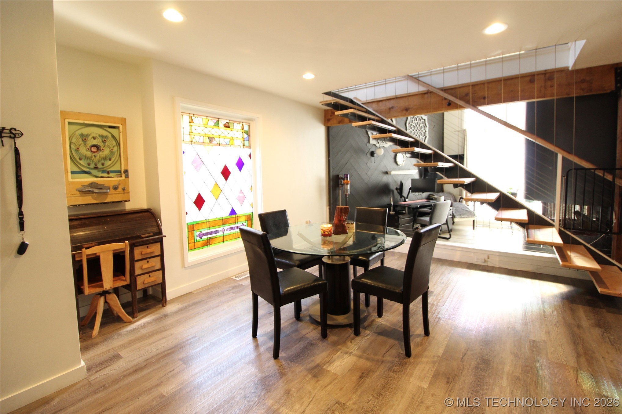 5523 E 51st Street 1a Property Photo 1