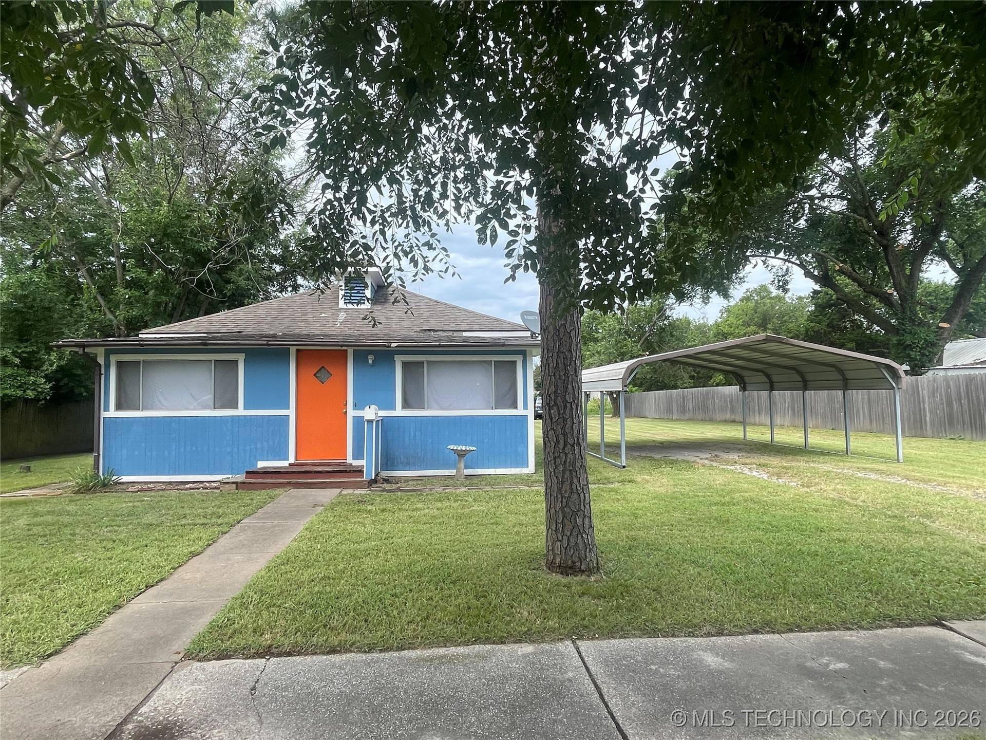 428 S Hickory Street Property Photo 1