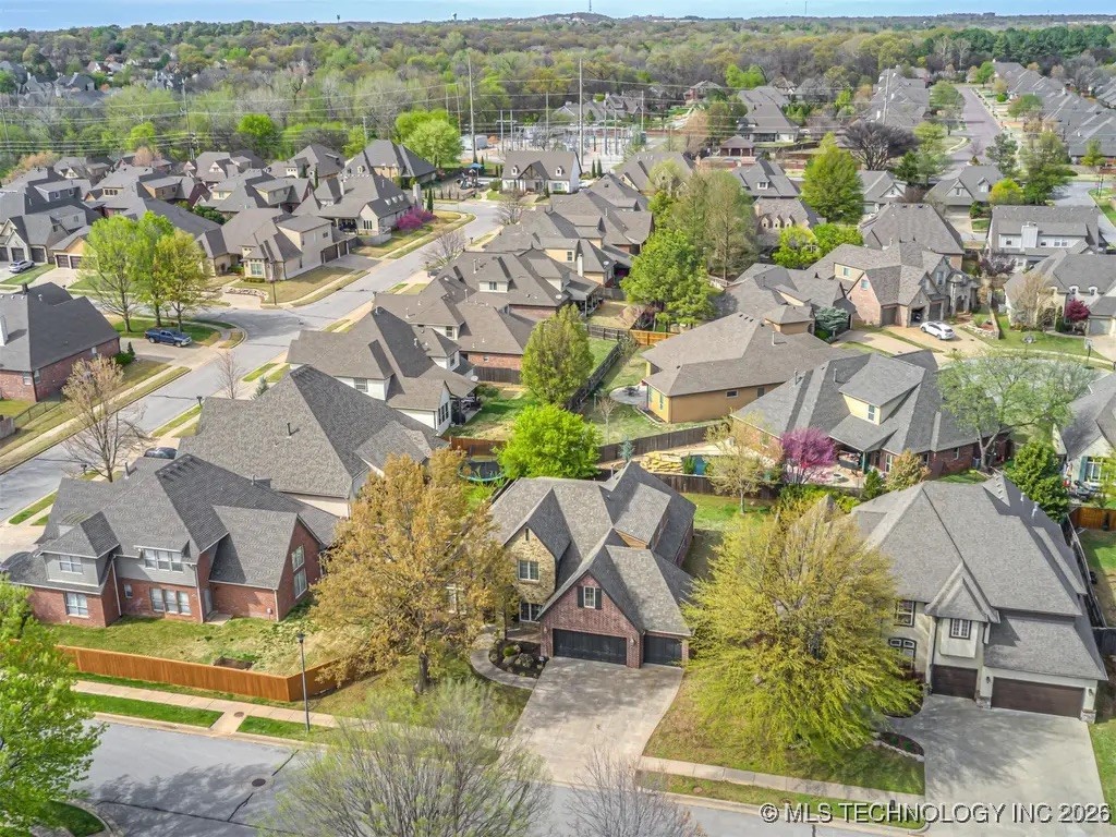 7315 E 112th Place S Property Photo 4