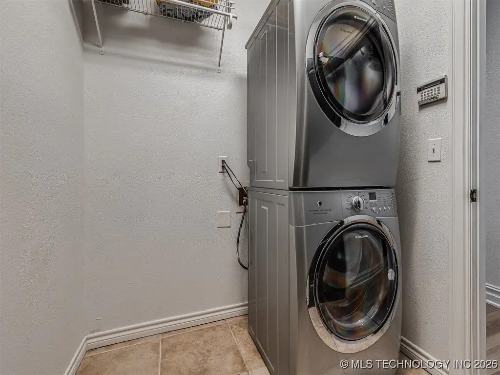 7315 E 112th Place S Property Photo 9