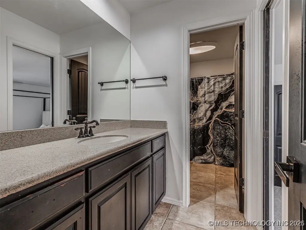 7315 E 112th Place S Property Photo 17