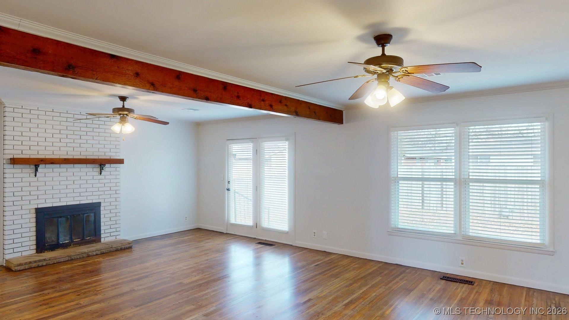 1521 E 60th Street Property Photo 12