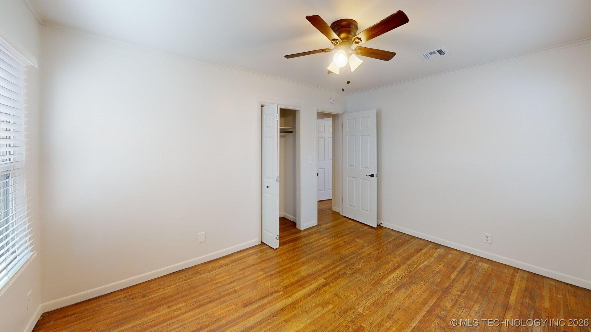 1521 E 60th Street Property Photo 21