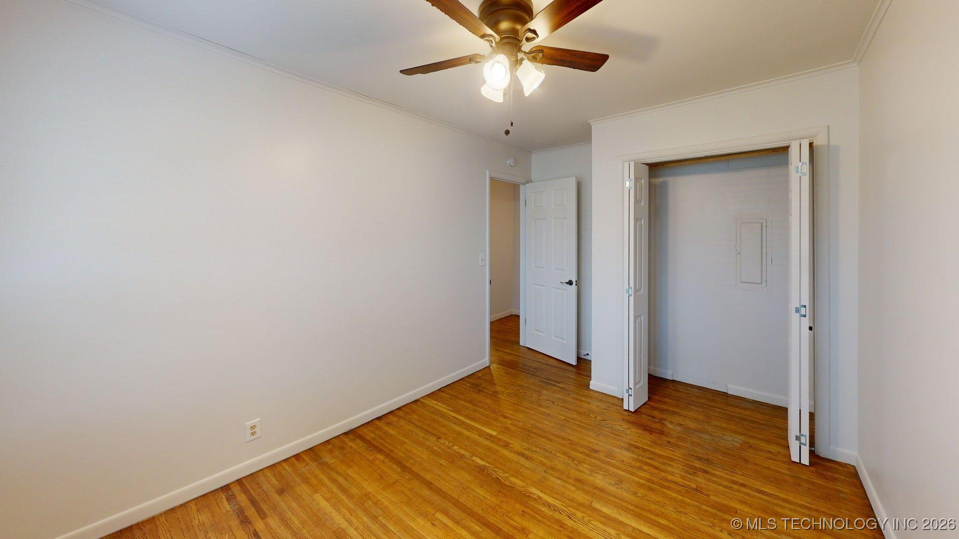 1521 E 60th Street Property Photo 27