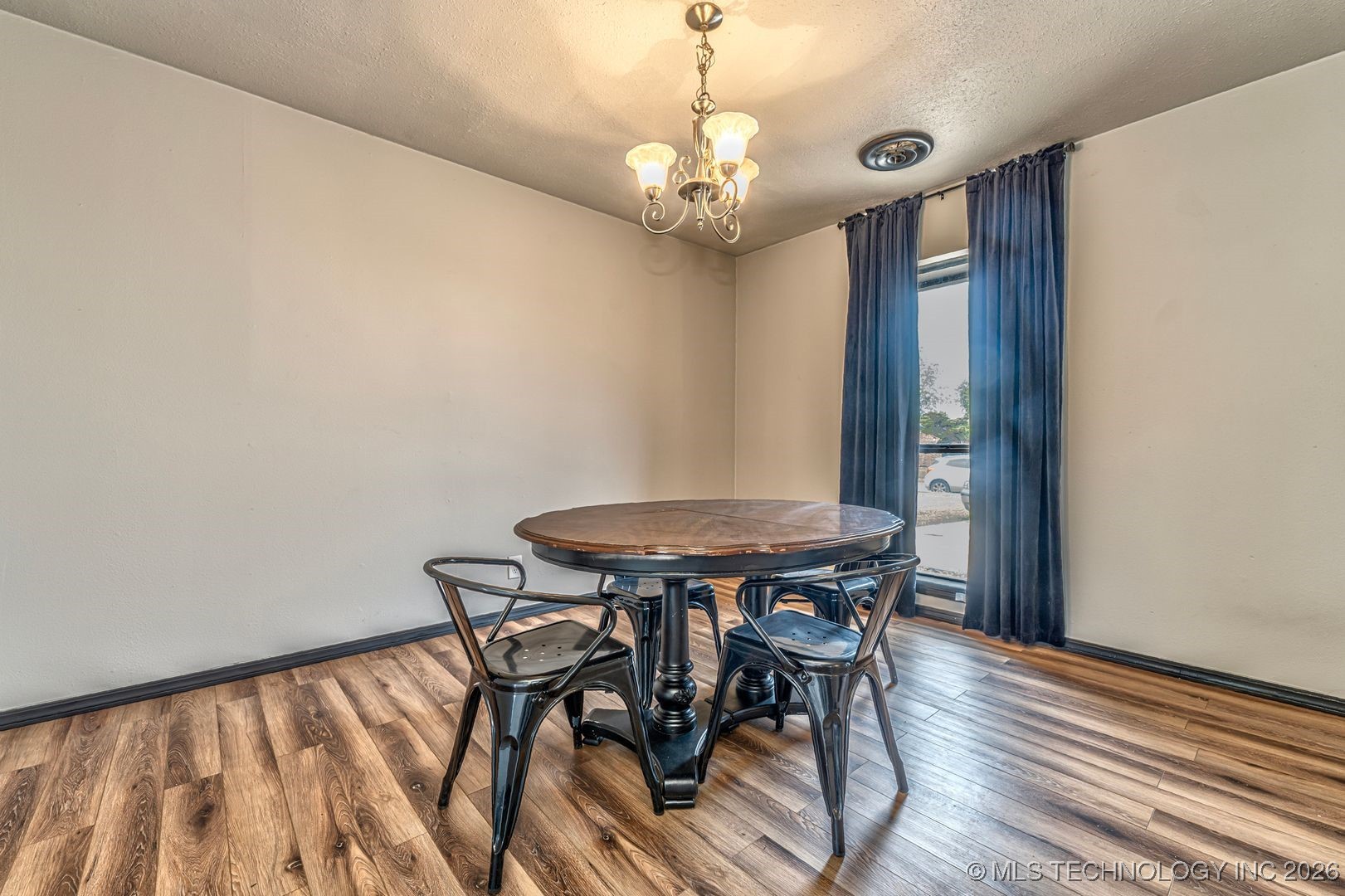 1114 Osage Property Photo 14