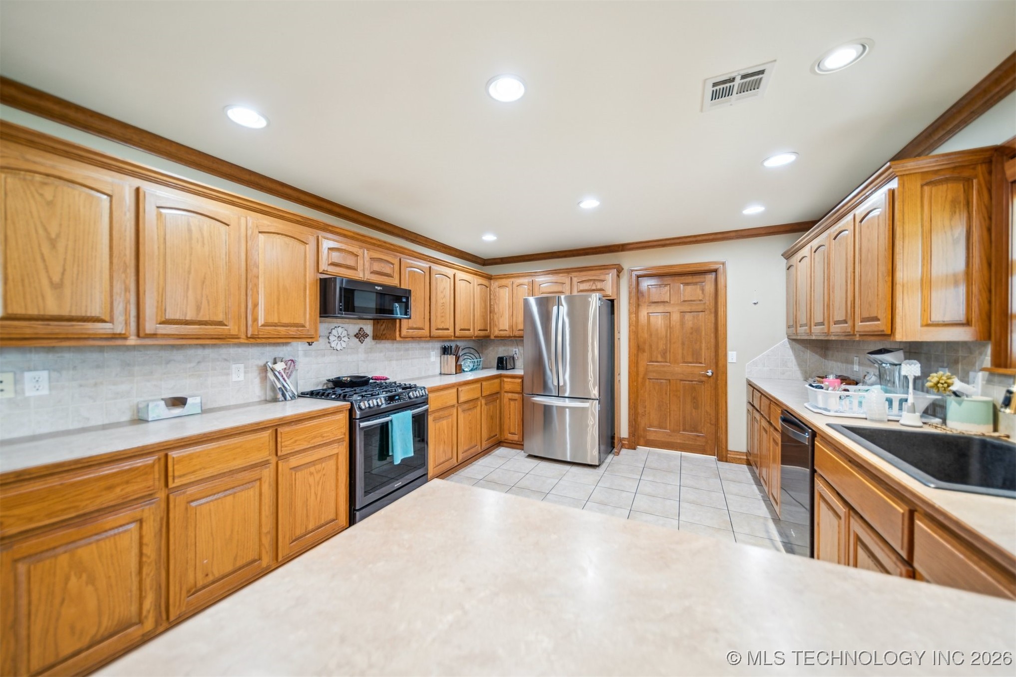 2770 Summerfield Place Property Photo 10