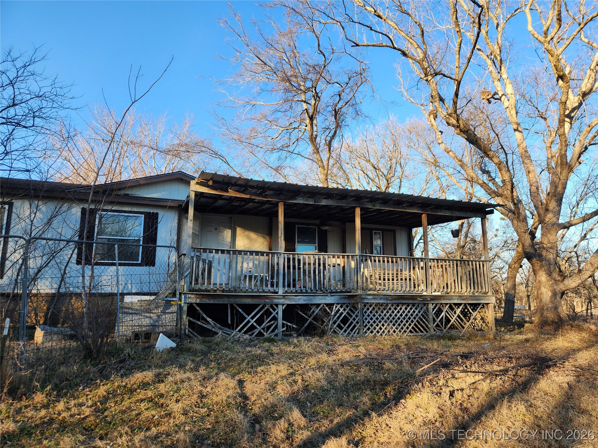 425 Leisure Land Property Photo 3