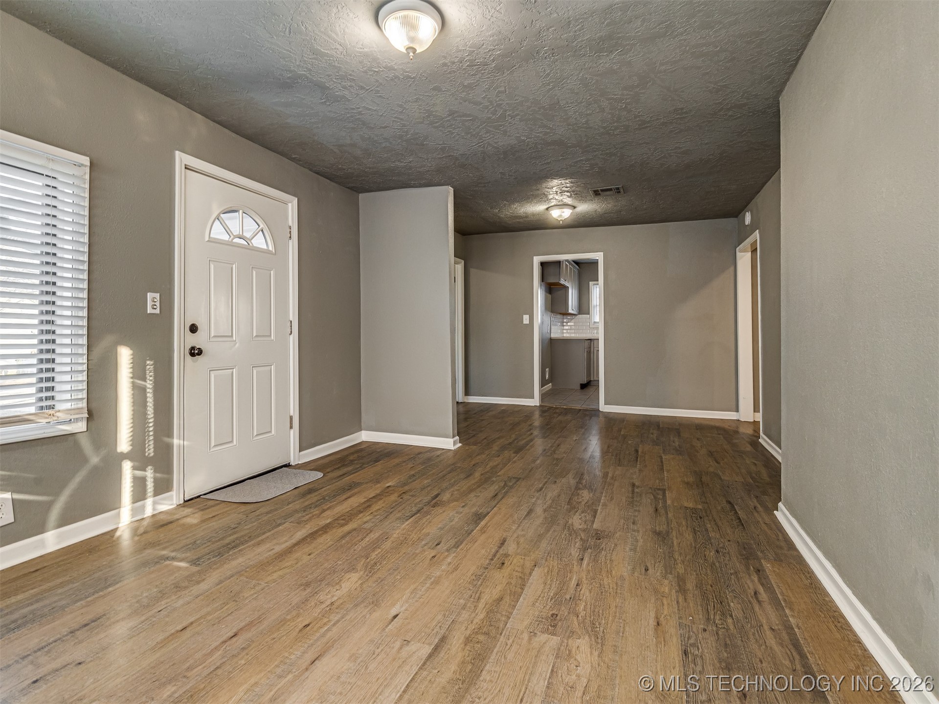 4627 S 29th West Avenue Property Photo 4