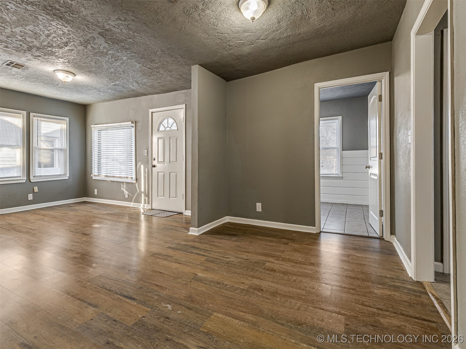 4627 S 29th West Avenue Property Photo 6