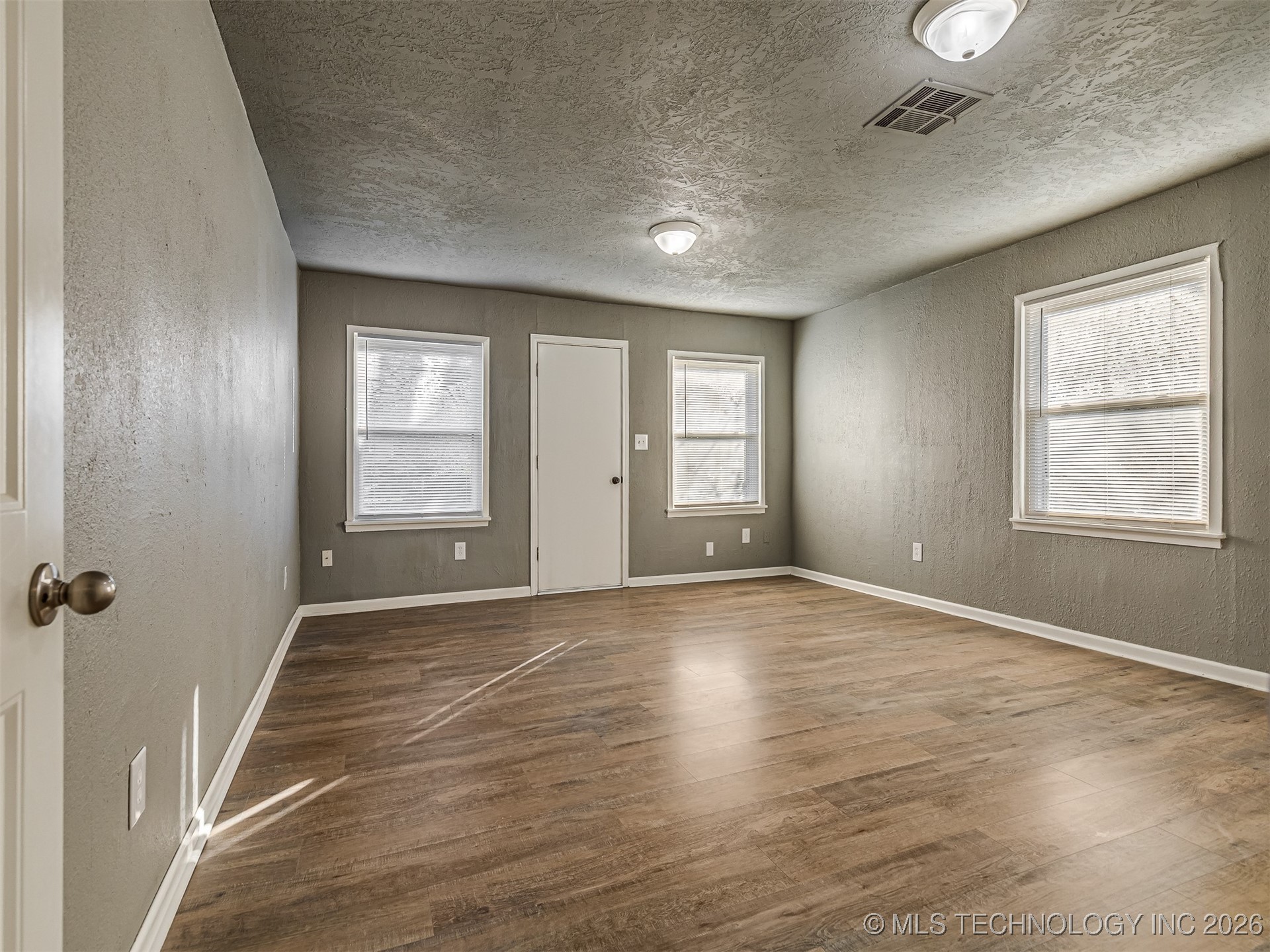 4627 S 29th West Avenue Property Photo 18