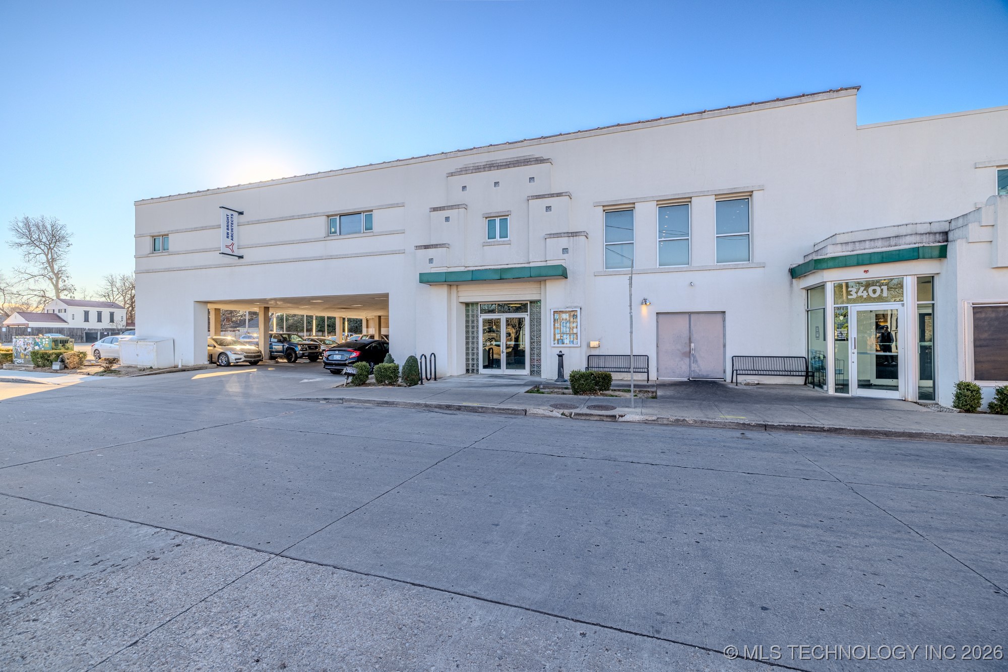 3401 S Peoria Avenue 300 Property Photo 1