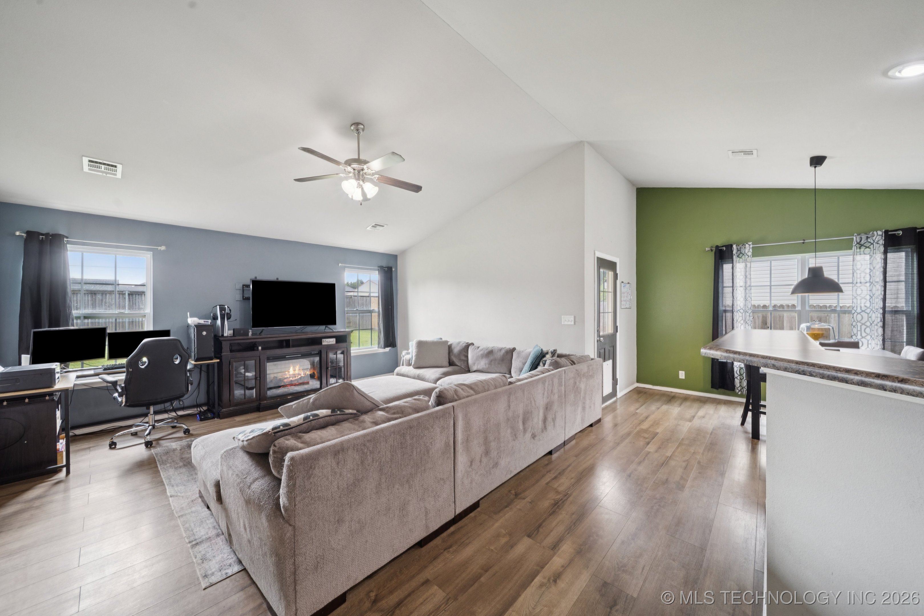 9239 S 256th East Avenue Property Photo 6