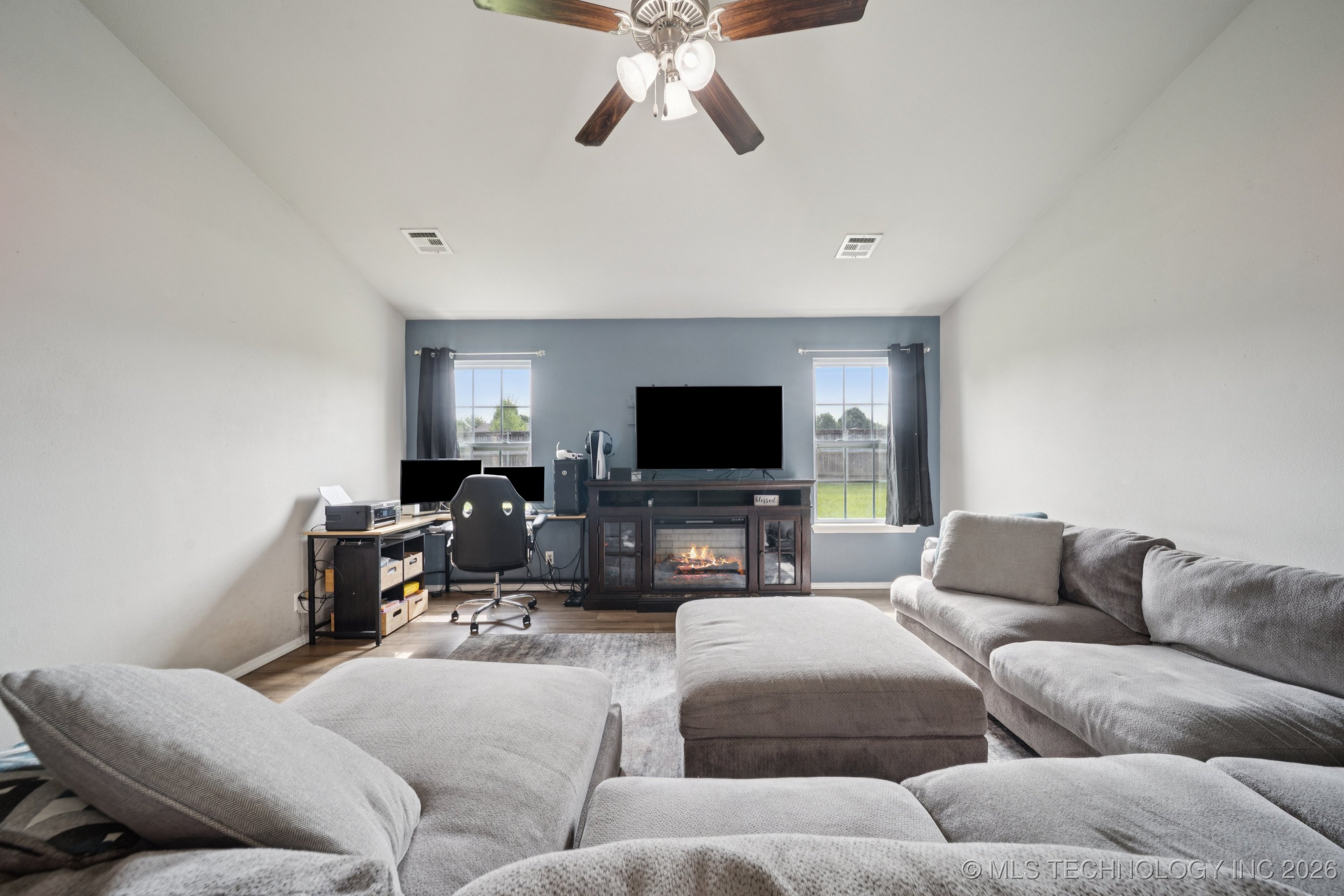 9239 S 256th East Avenue Property Photo 8