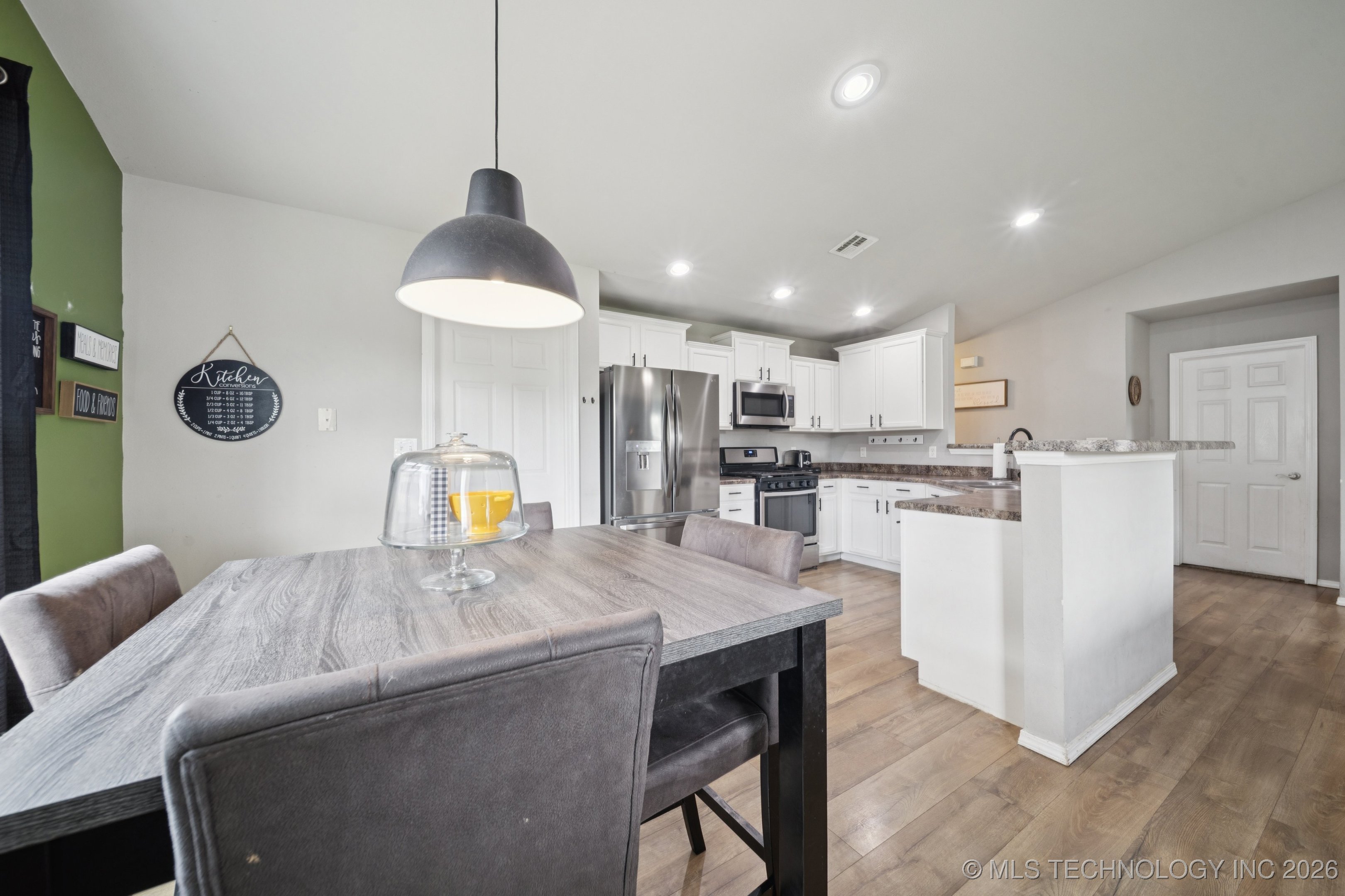 9239 S 256th East Avenue Property Photo 11