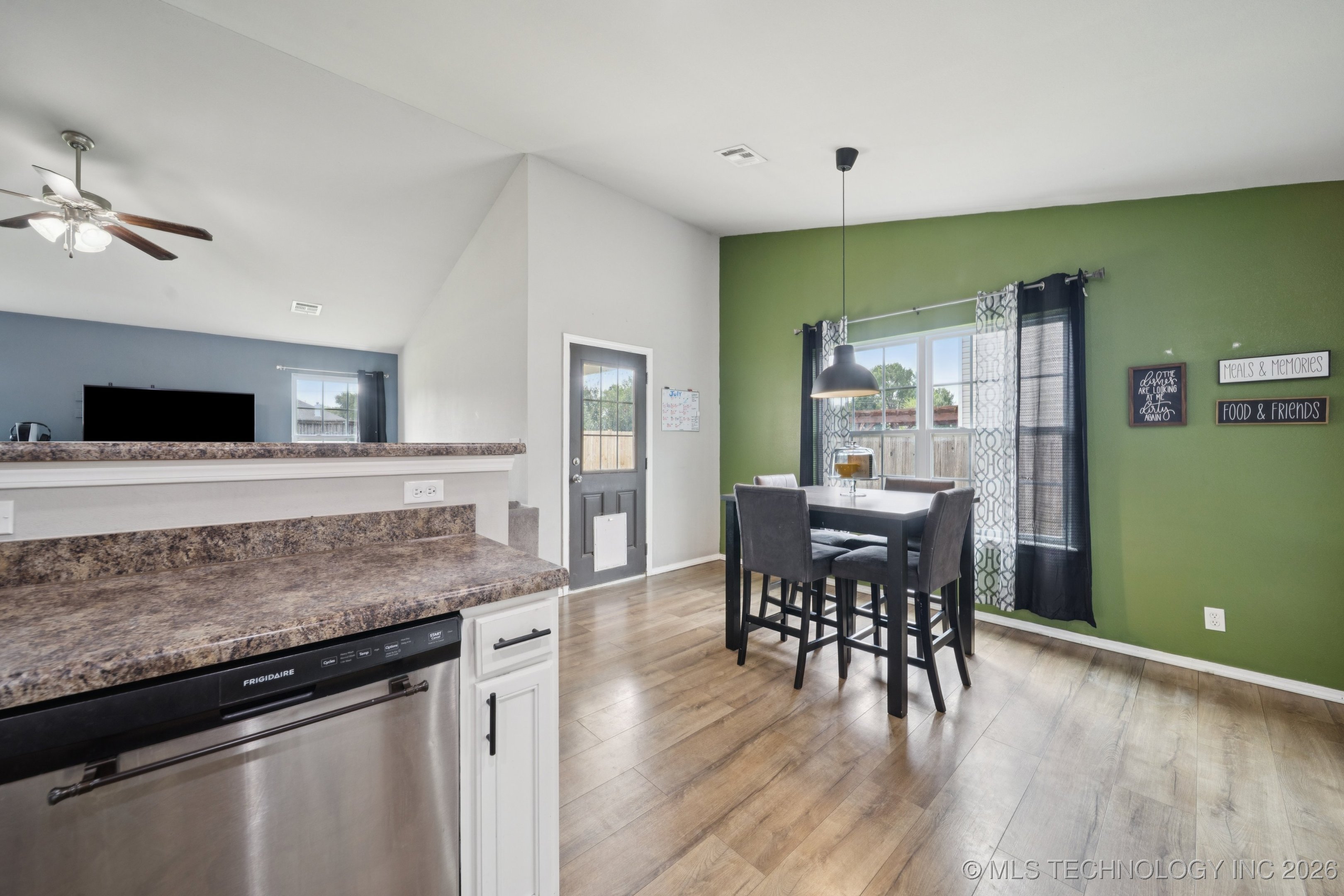 9239 S 256th East Avenue Property Photo 16