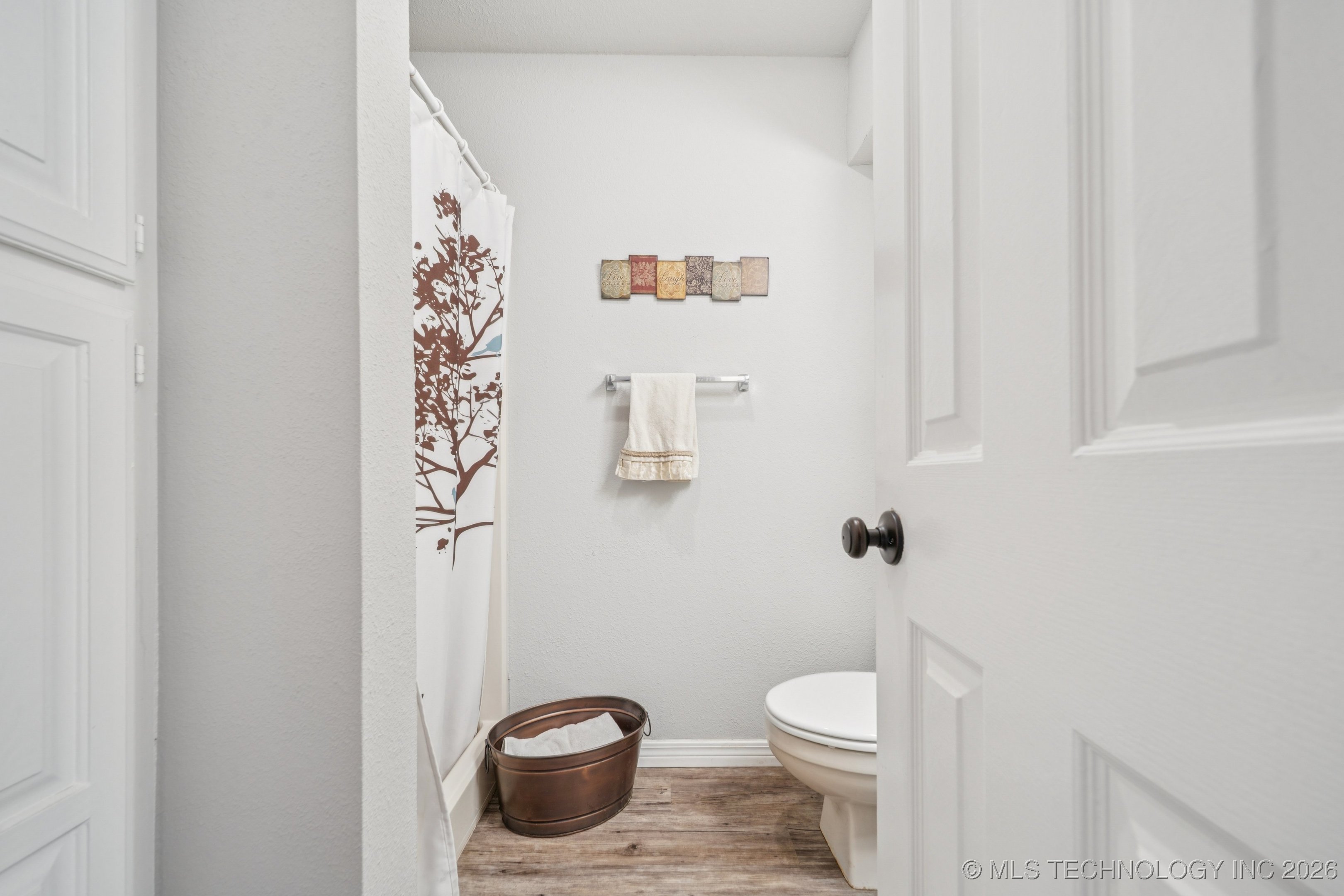 6212 E 77th Place Property Photo 18