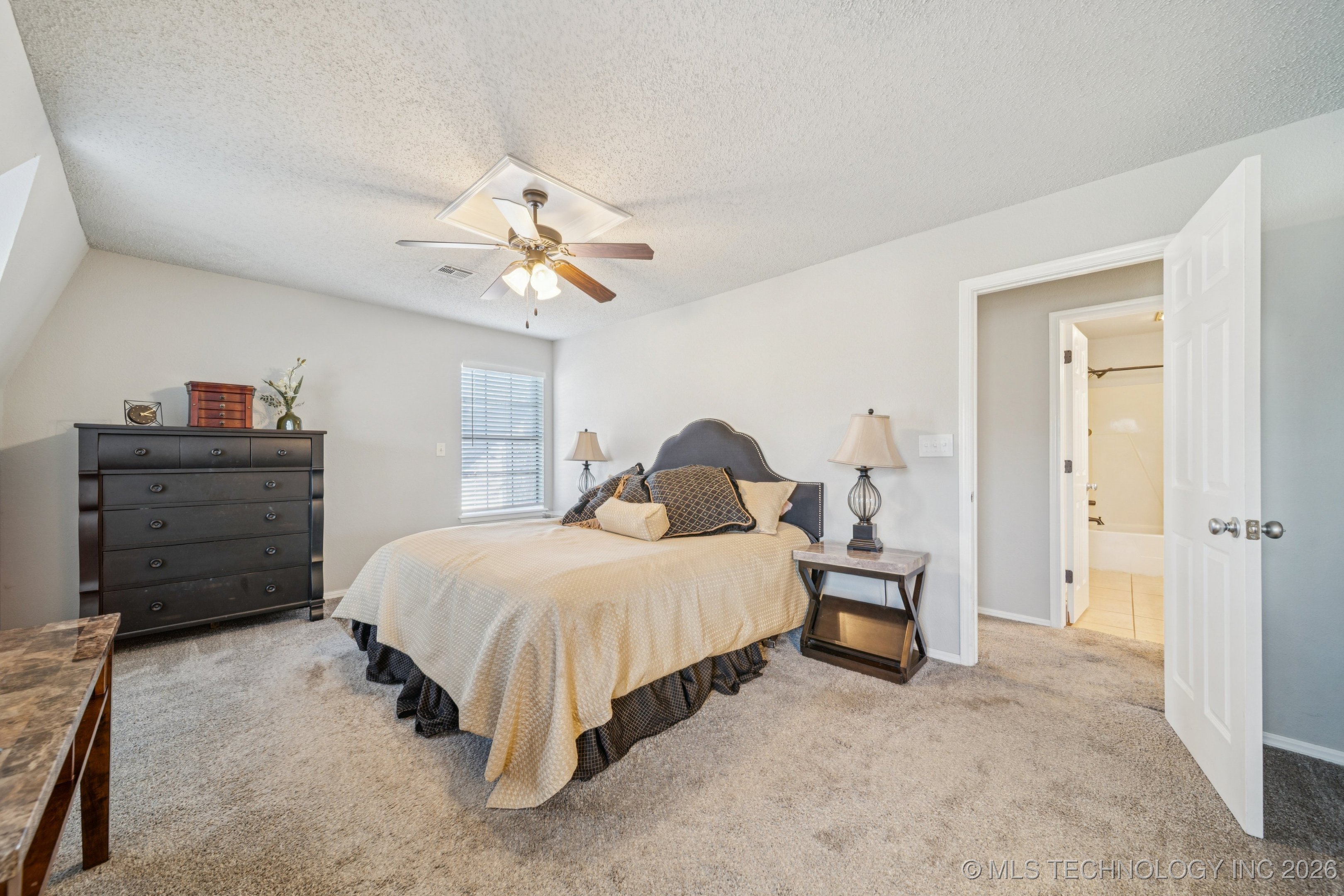 6212 E 77th Place Property Photo 22