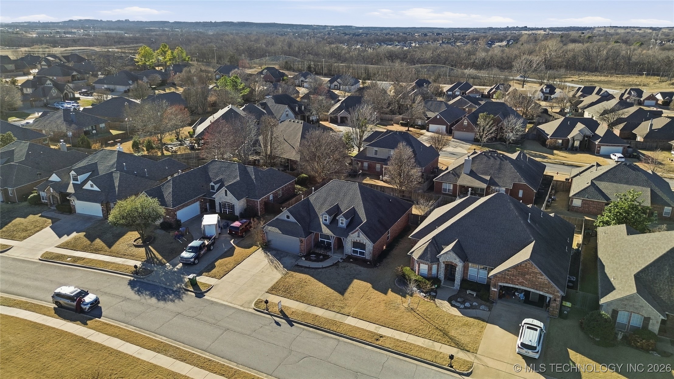 14220 S Vandalia Avenue Property Photo 5