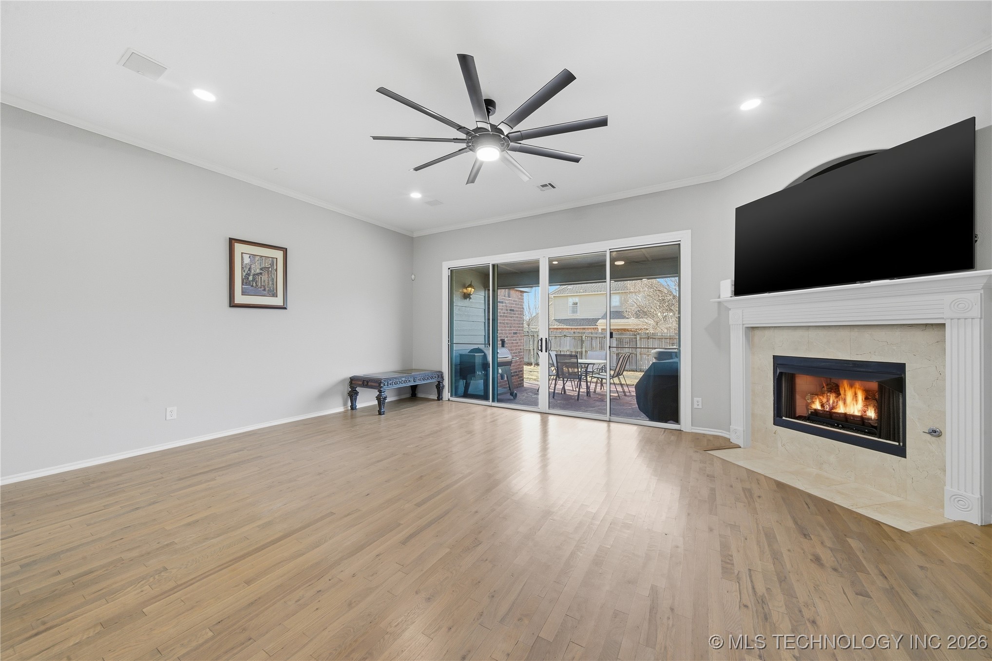 14220 S Vandalia Avenue Property Photo 10