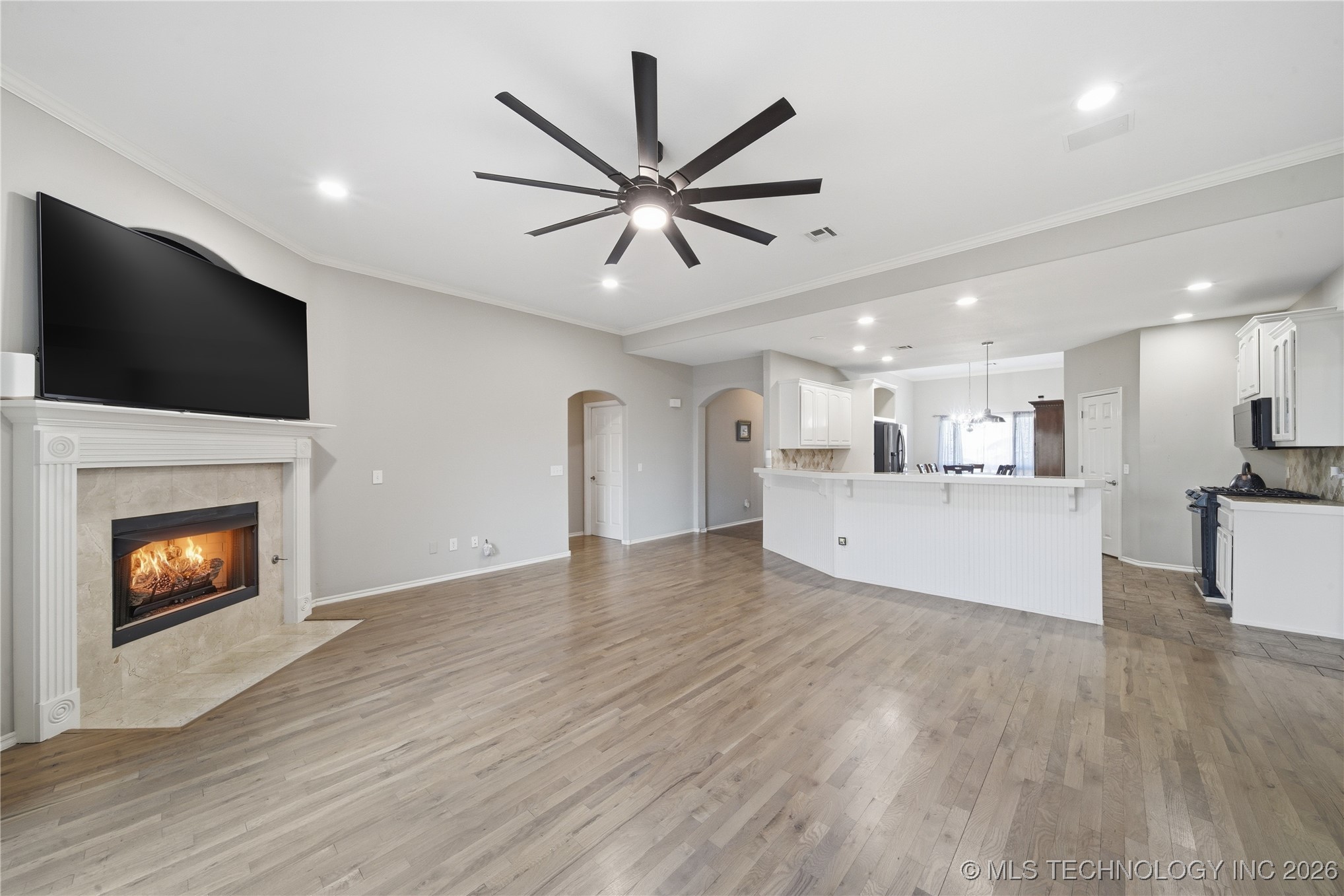 14220 S Vandalia Avenue Property Photo 12