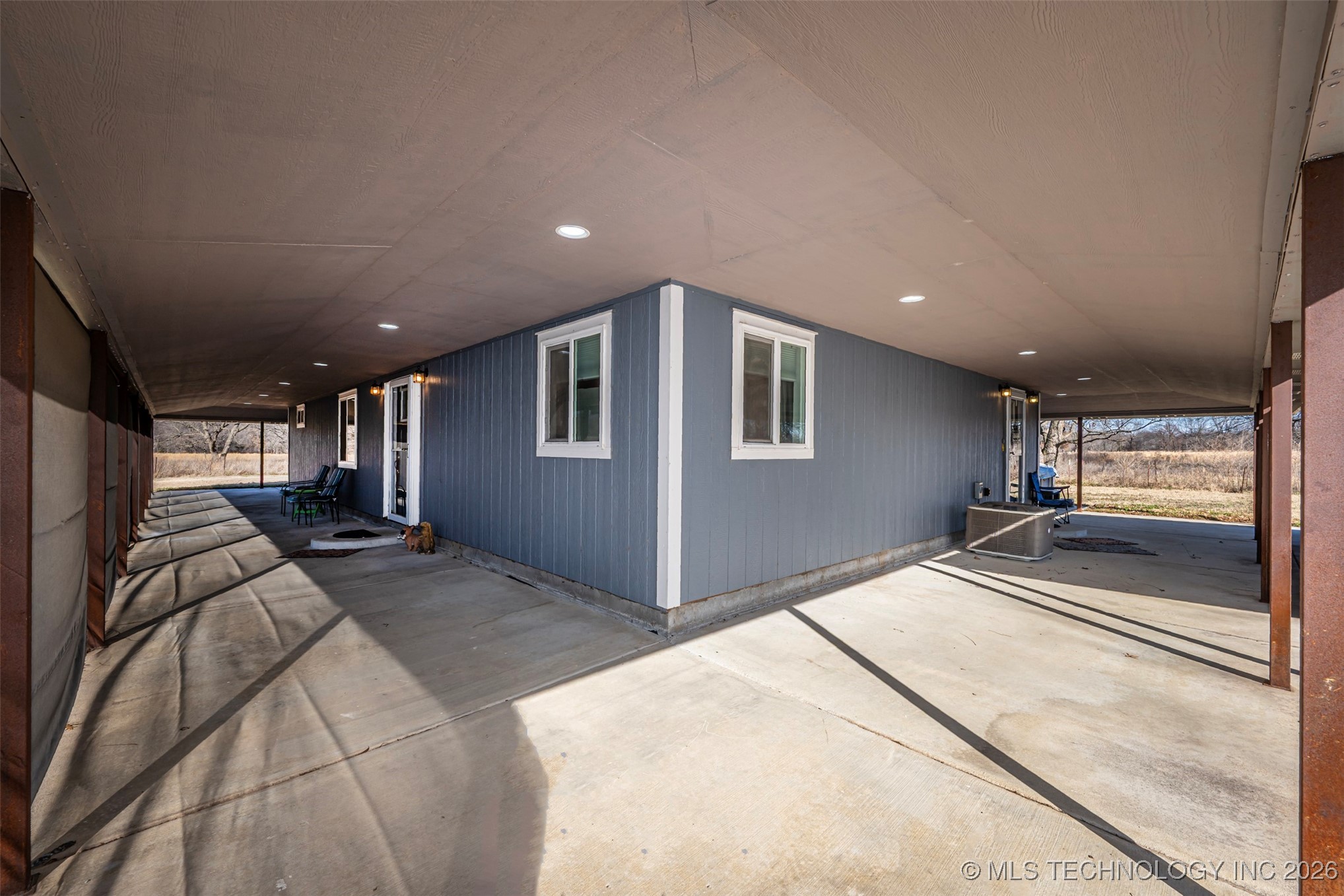 424398 Texanna Road Property Photo 6