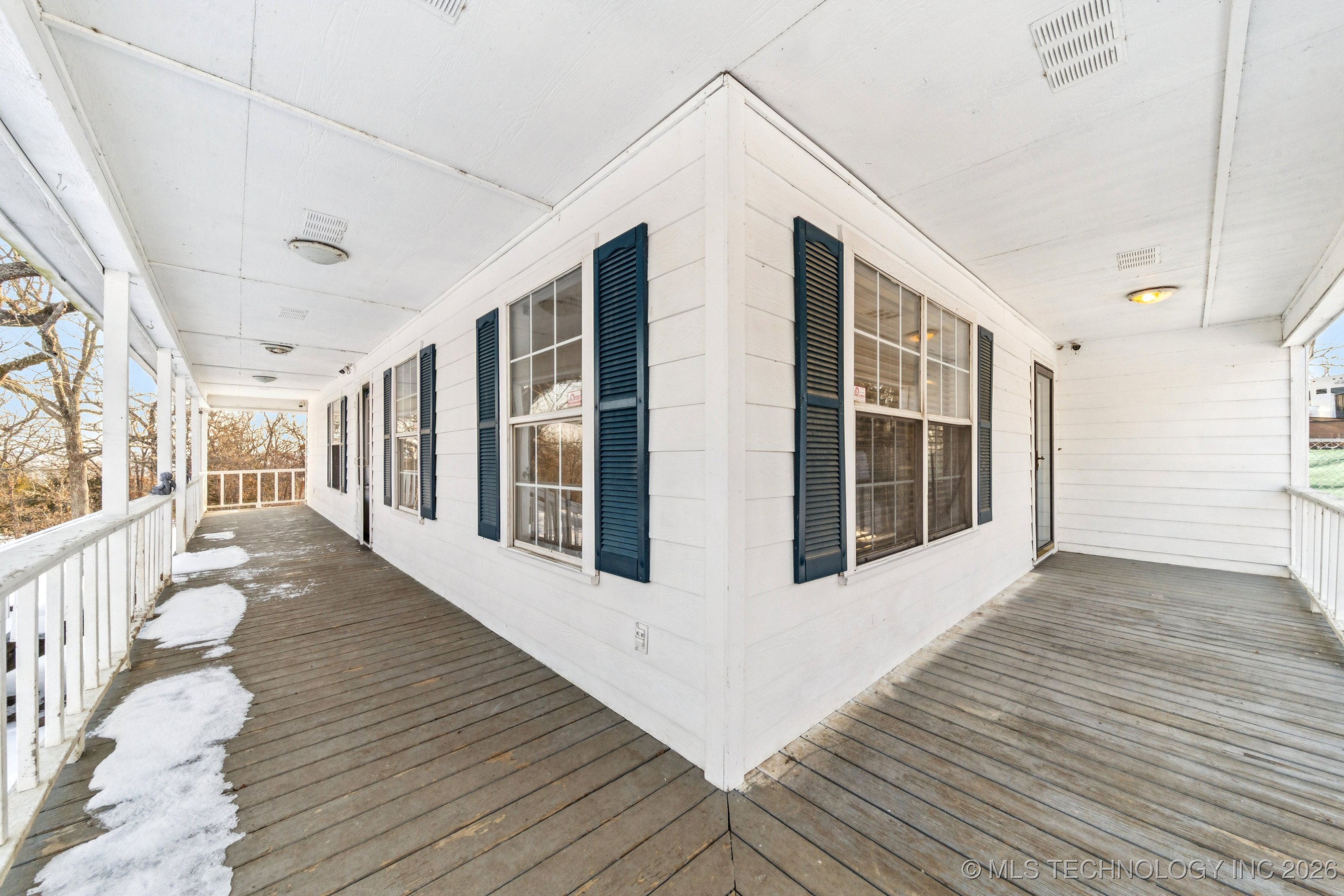 61 Buffalo Pass Property Photo 6