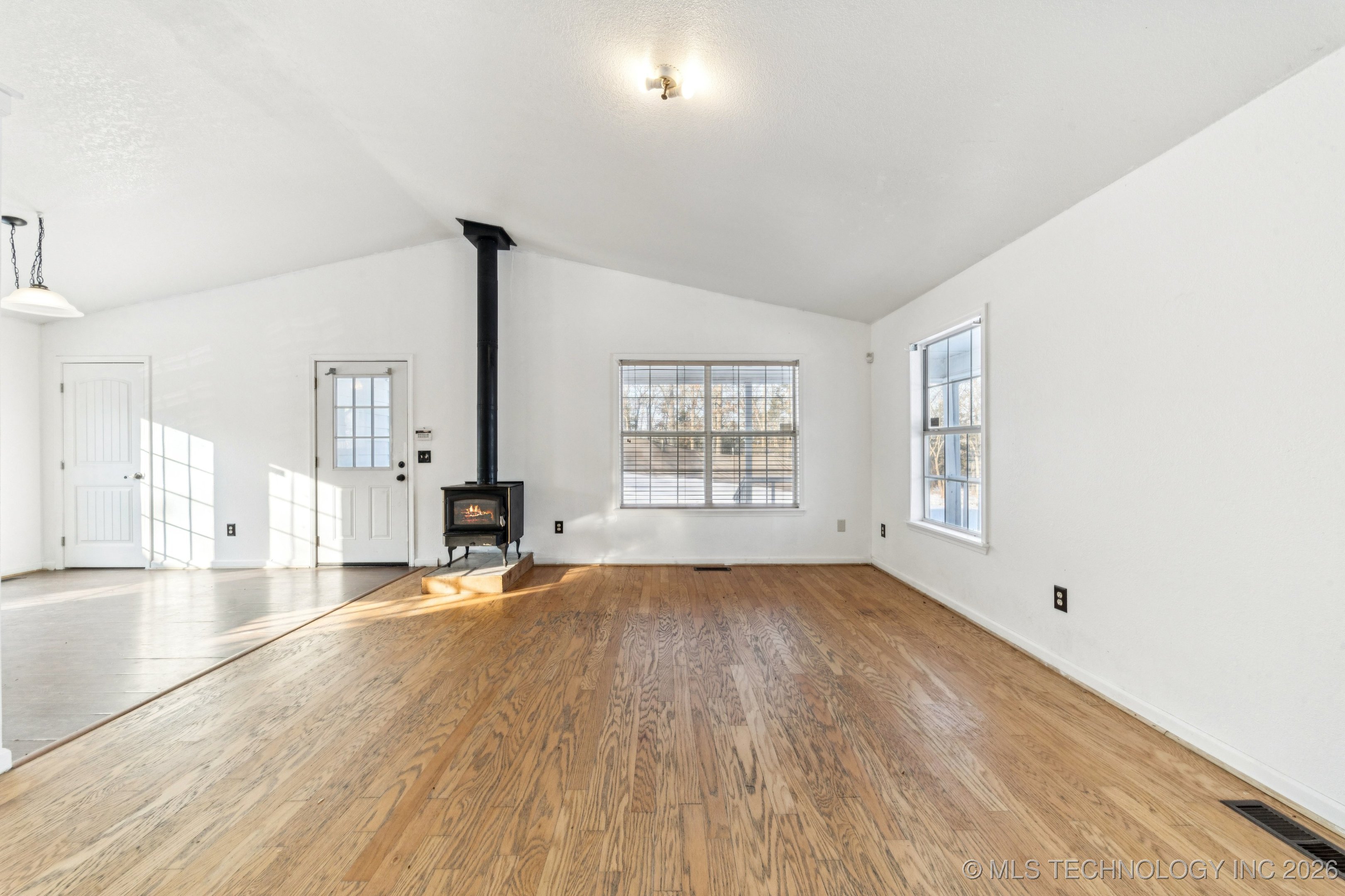 61 Buffalo Pass Property Photo 9