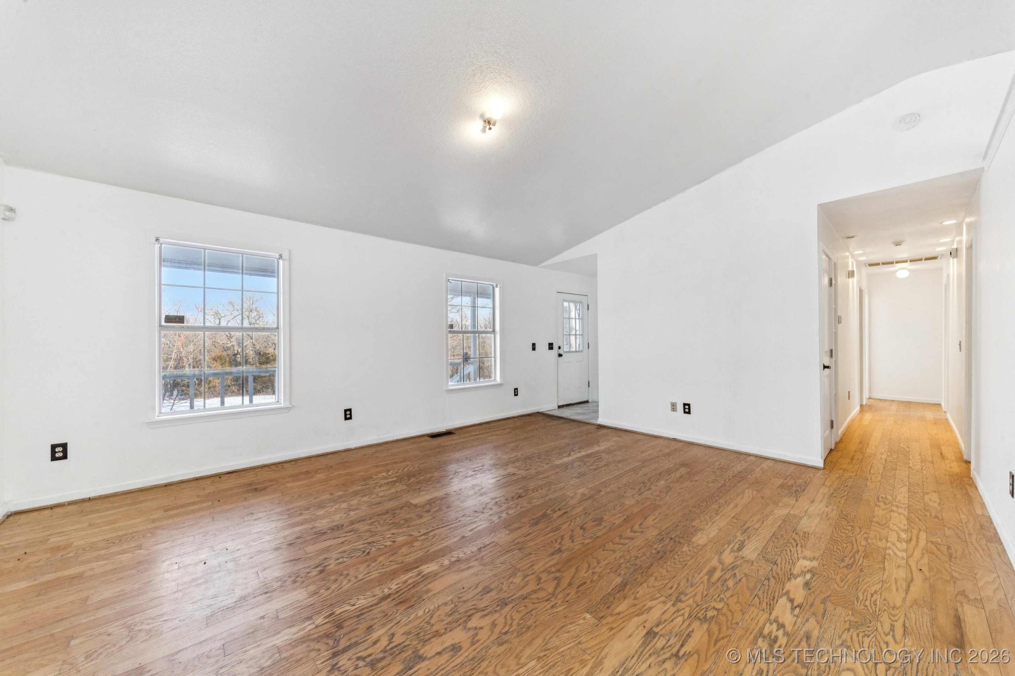 61 Buffalo Pass Property Photo 11