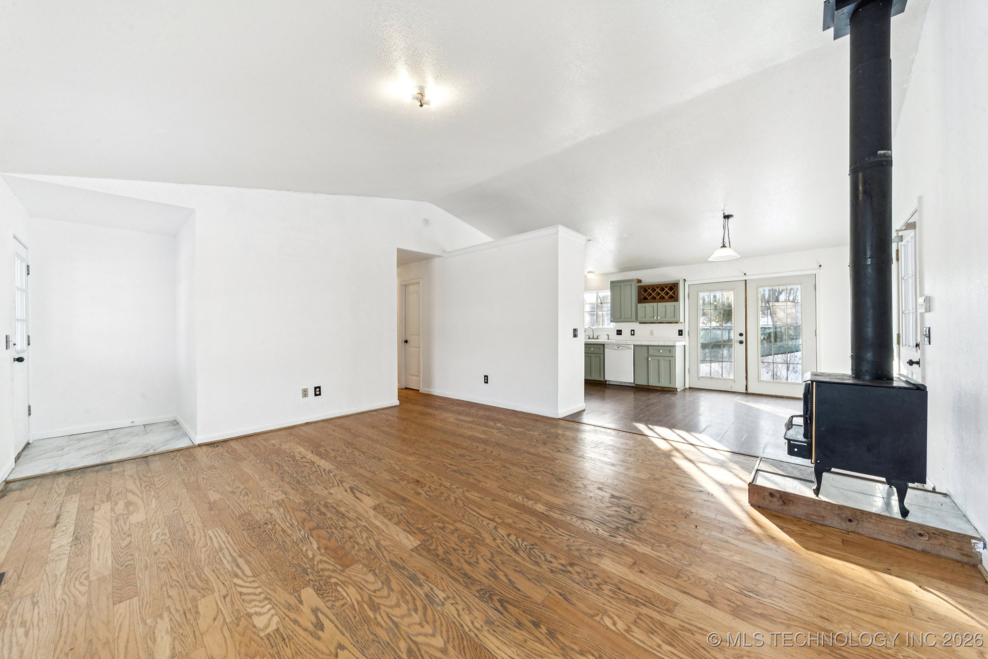 61 Buffalo Pass Property Photo 12