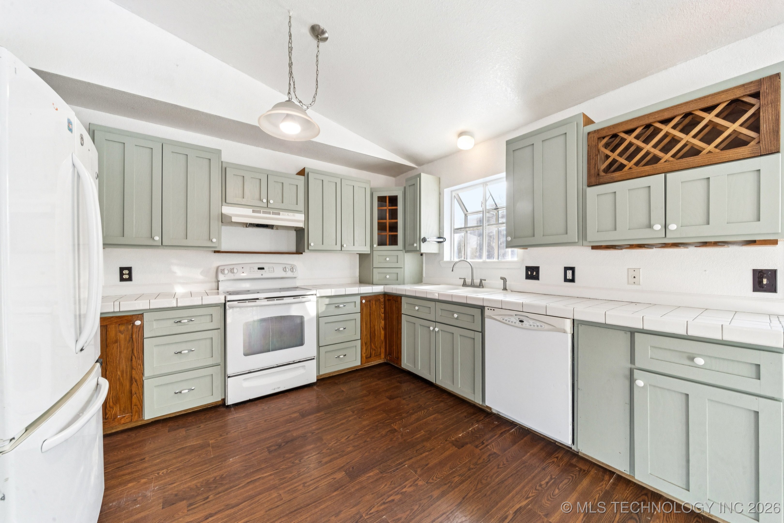 61 Buffalo Pass Property Photo 16