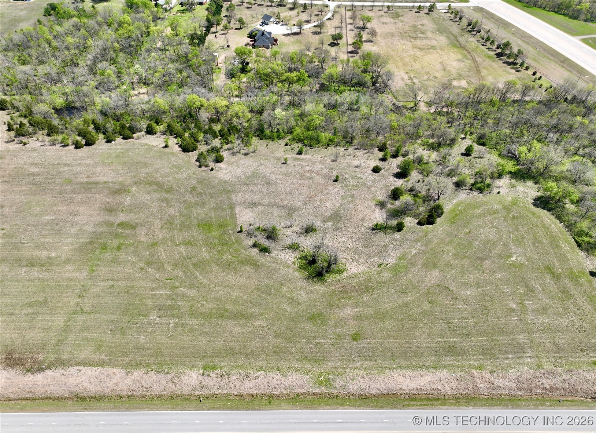 0708 S 4200 Road Property Photo 3