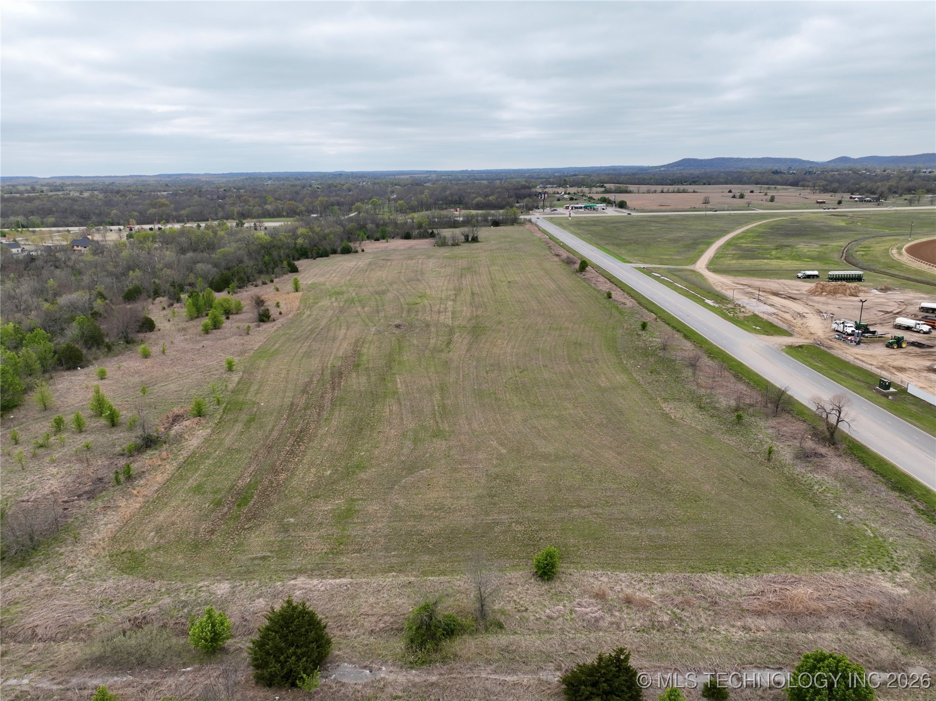 0708 S 4200 Road Property Photo 14