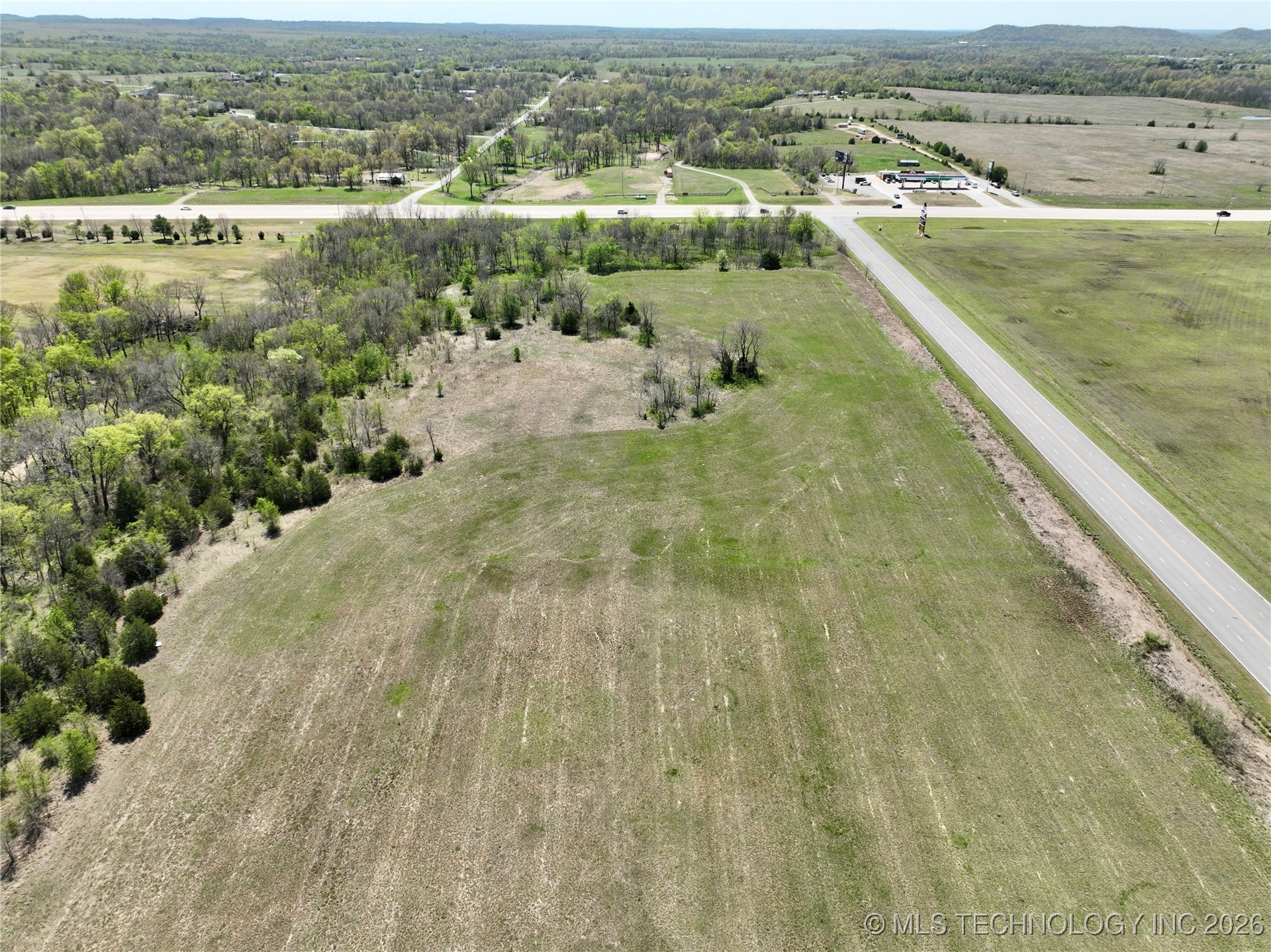 0708 S 4200 Road Property Photo 24