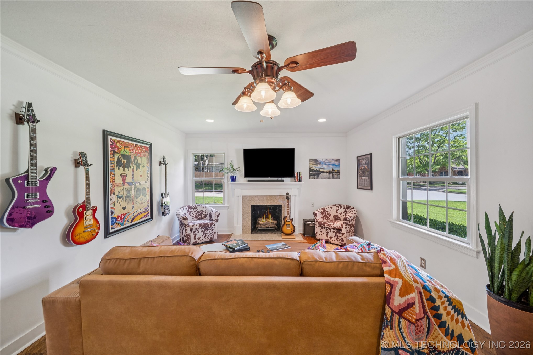 2004 S Delaware Place Property Photo 6