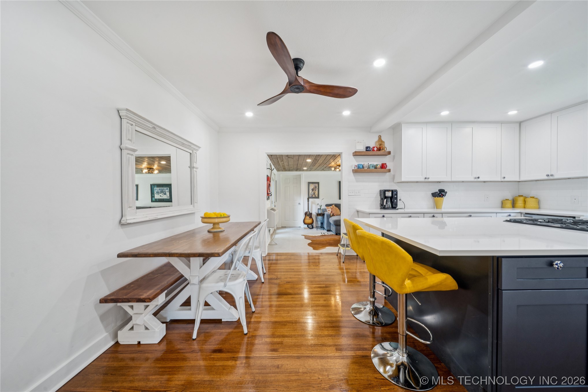 2004 S Delaware Place Property Photo 9