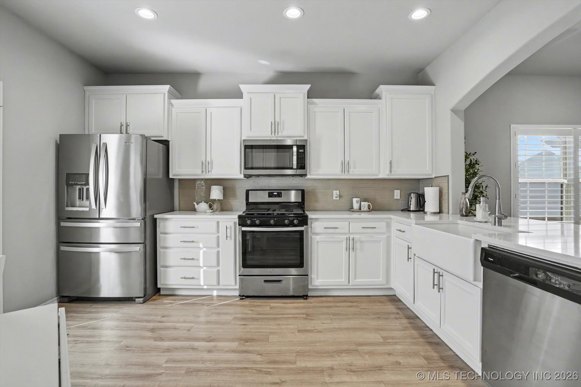 1907 W Imperial Street Property Photo 19