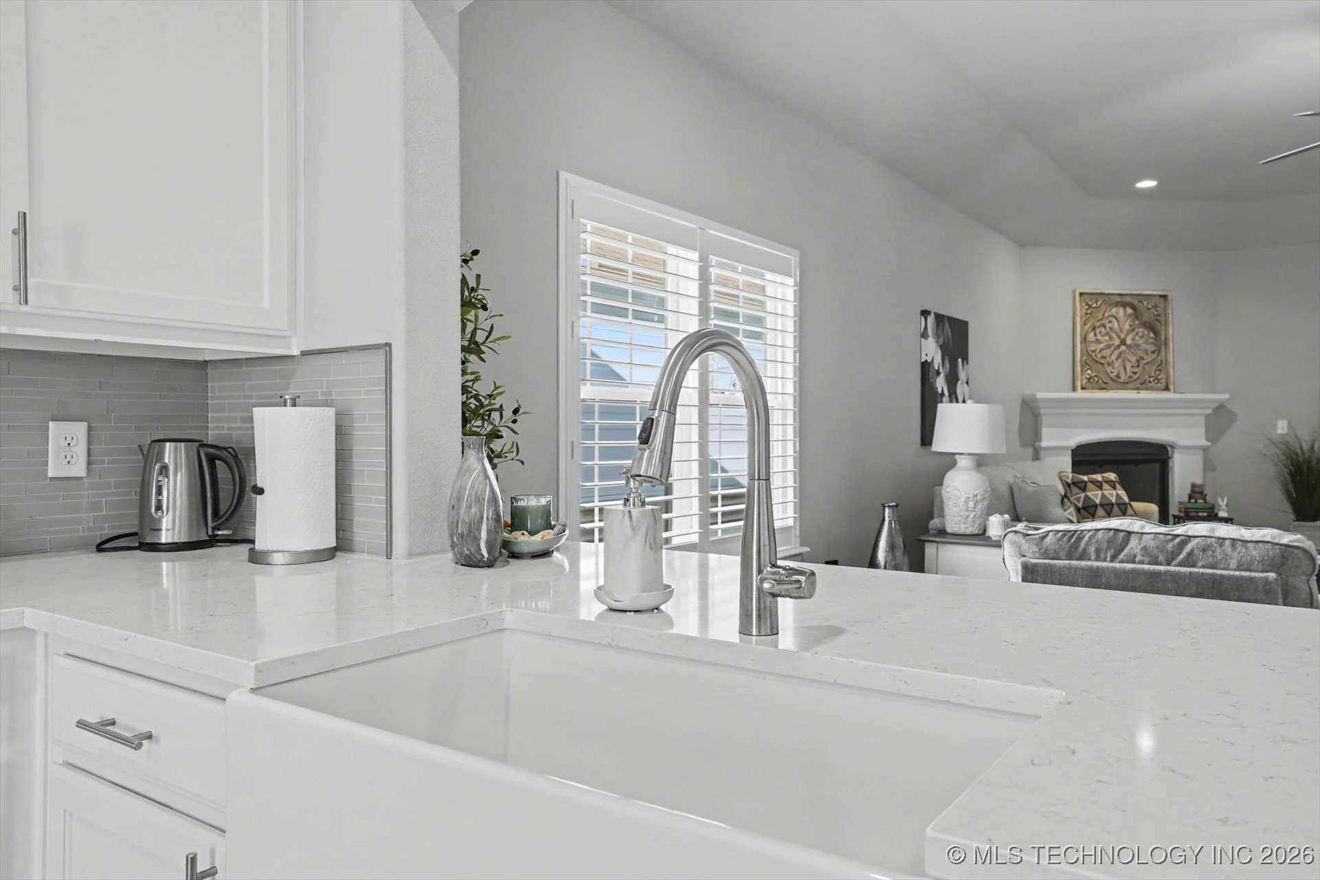 1907 W Imperial Street Property Photo 22