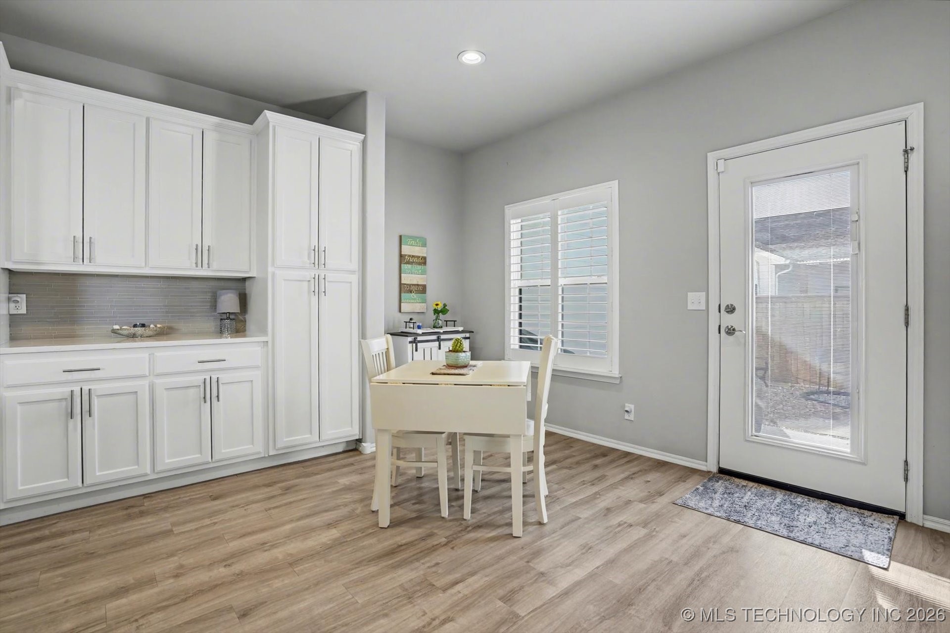 1907 W Imperial Street Property Photo 23