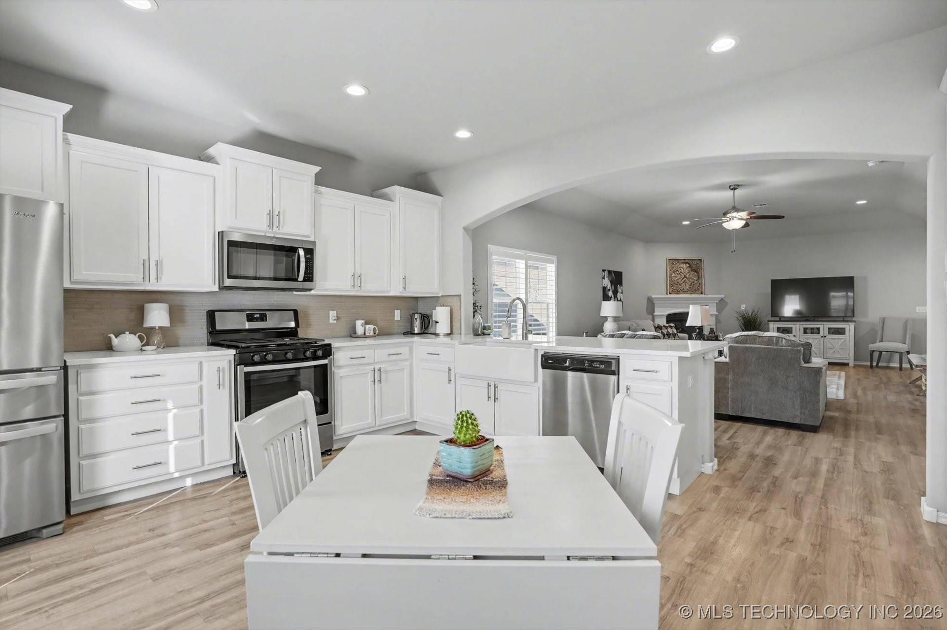 1907 W Imperial Street Property Photo 25