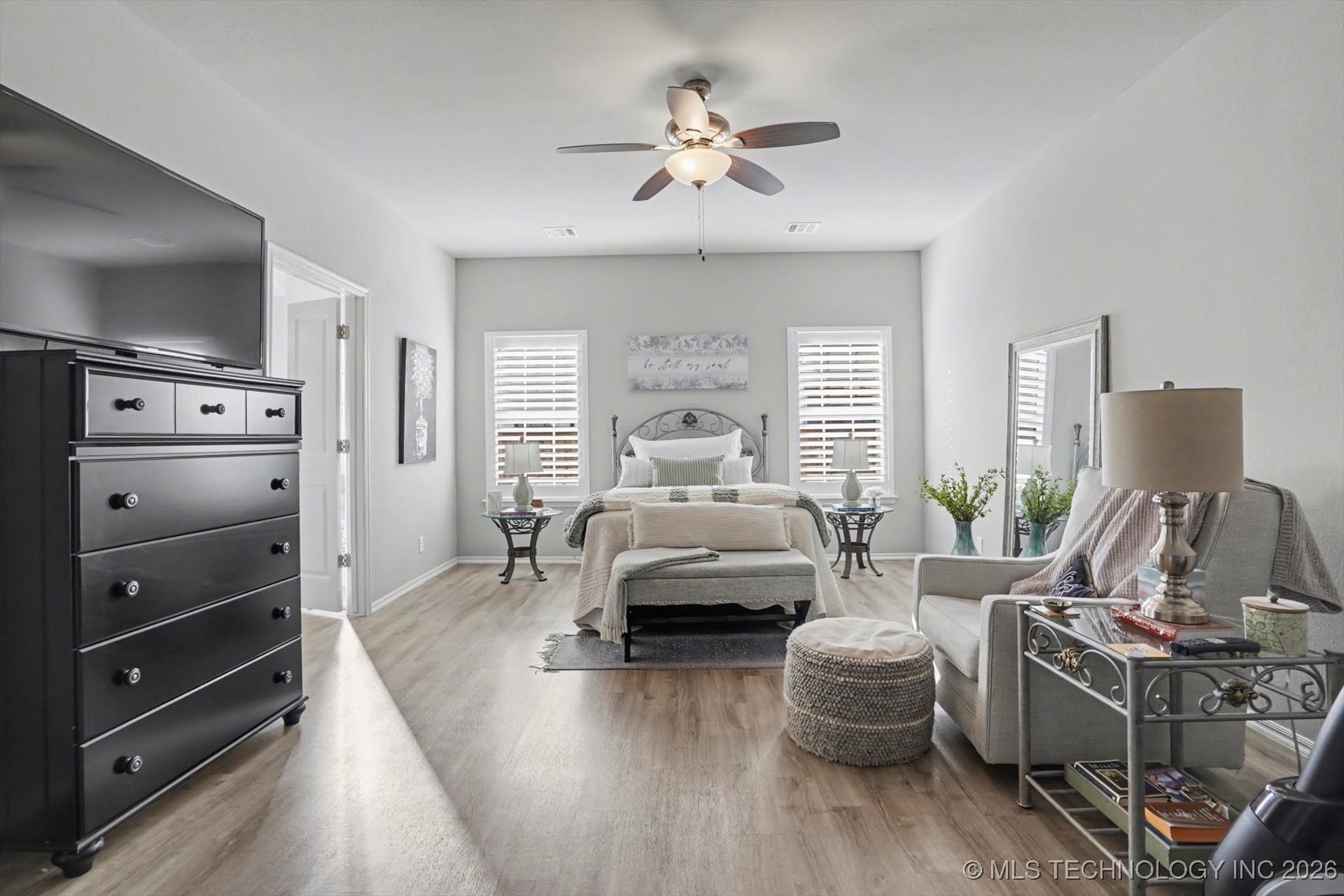 1907 W Imperial Street Property Photo 28