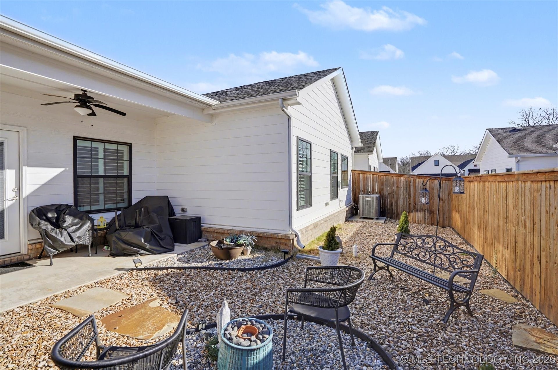 1907 W Imperial Street Property Photo 37