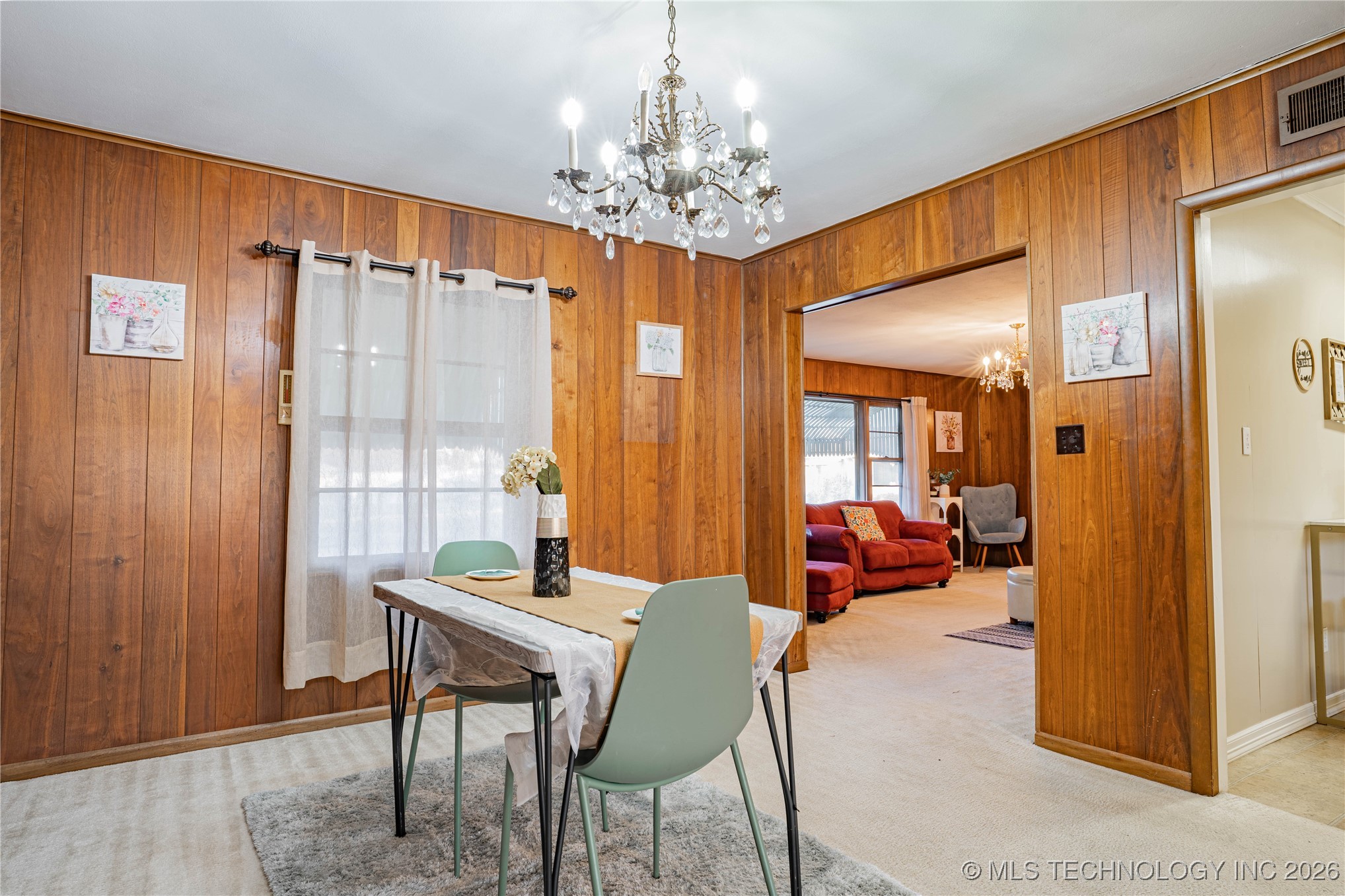 320 E 7th Street Property Photo 7